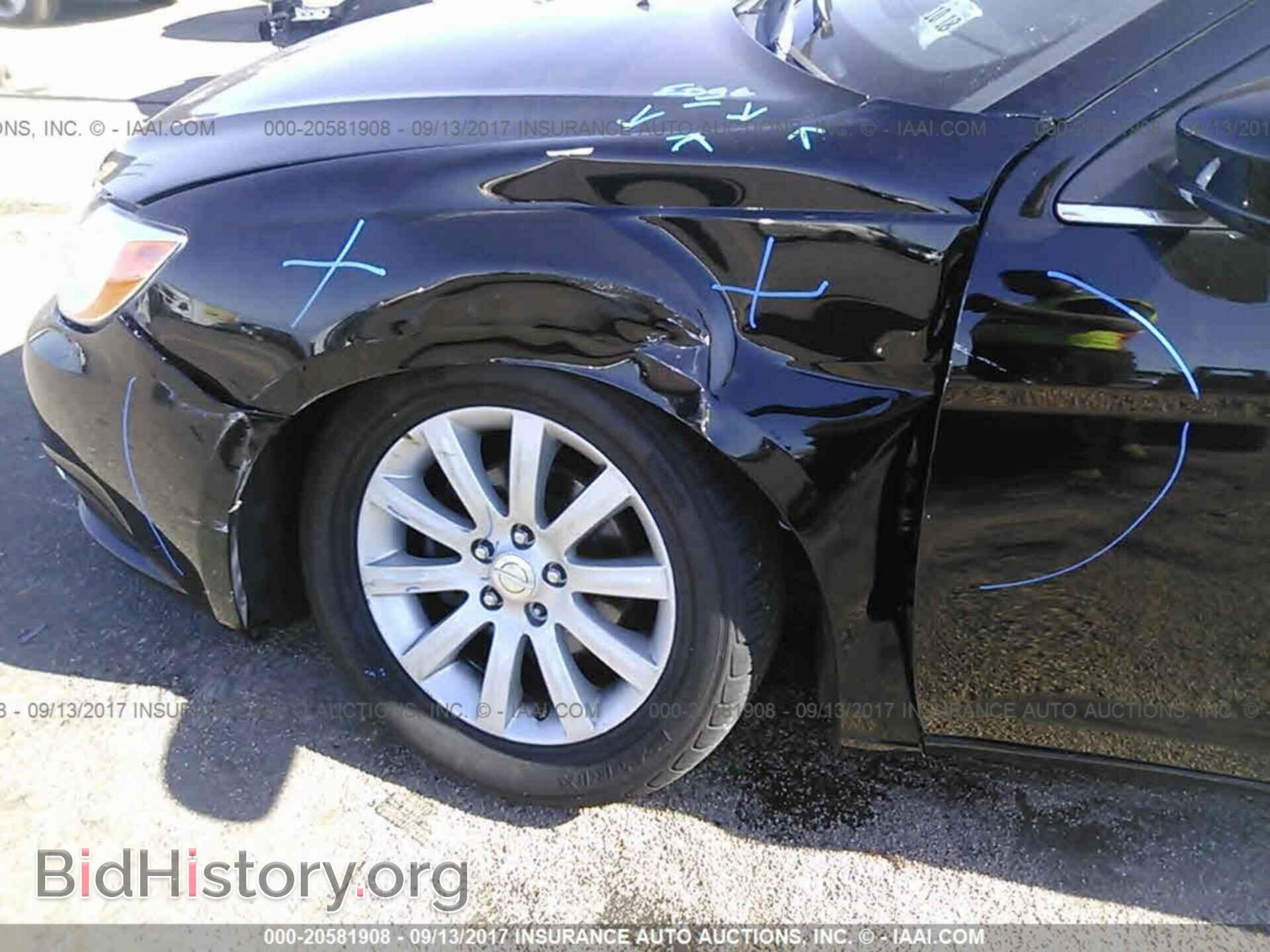 2013 Chrysler 200 - VIN: 1C3CCBBB4DN528829 - Фото 6