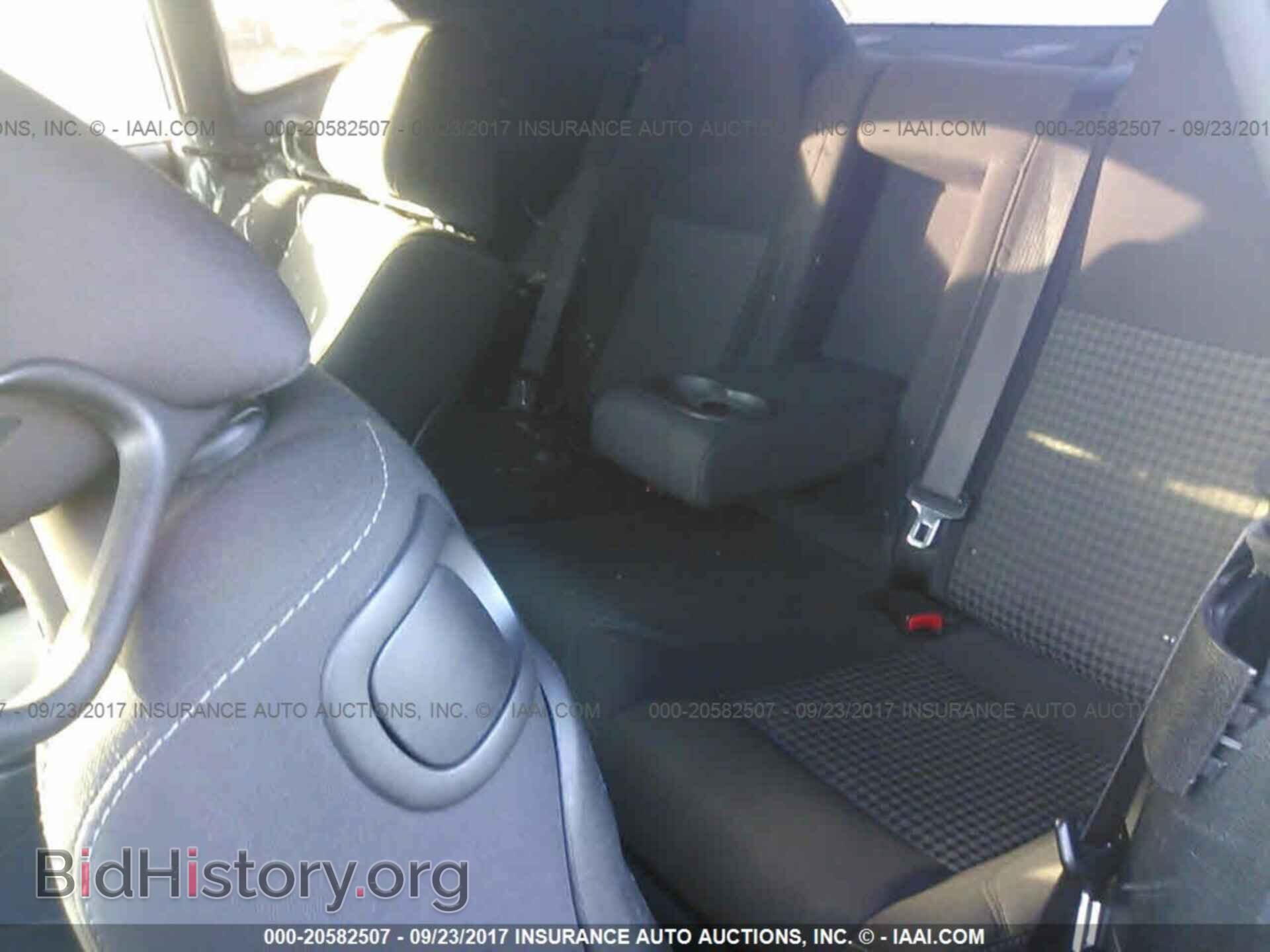 2015 Dodge Challenger - VIN: 2C3CDZAG7FH855188 - Photo 8