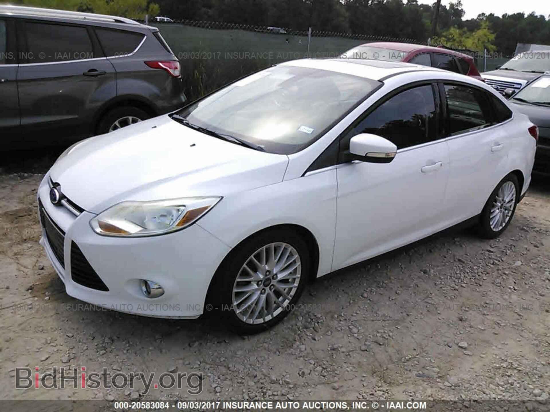 2012 Ford Focus - VIN: 1FAHP3H2XCL201144 - Photo 2