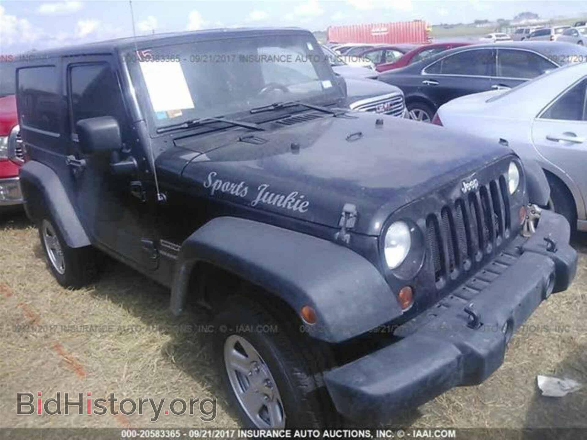 Фотография 1J4AA2D11BL618052 - Jeep Wrangler 2011