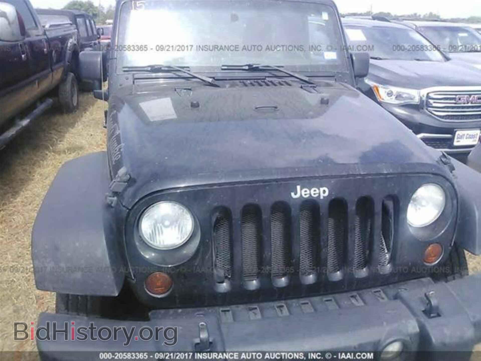 2011 Jeep Wrangler - VIN: 1J4AA2D11BL618052 - Фото 6