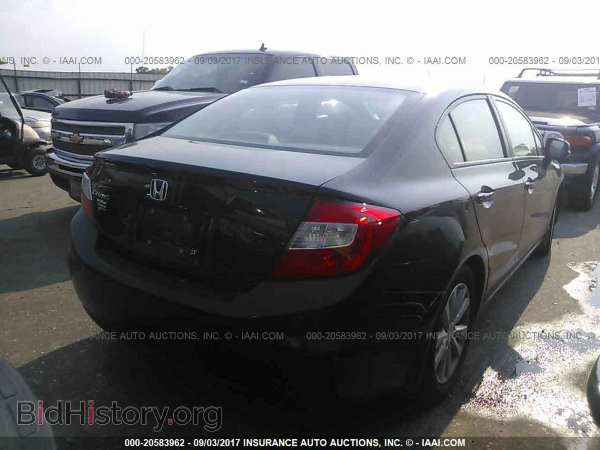 2012 Honda Civic - VIN: 19XFB2F91CE050102 - Photo 4