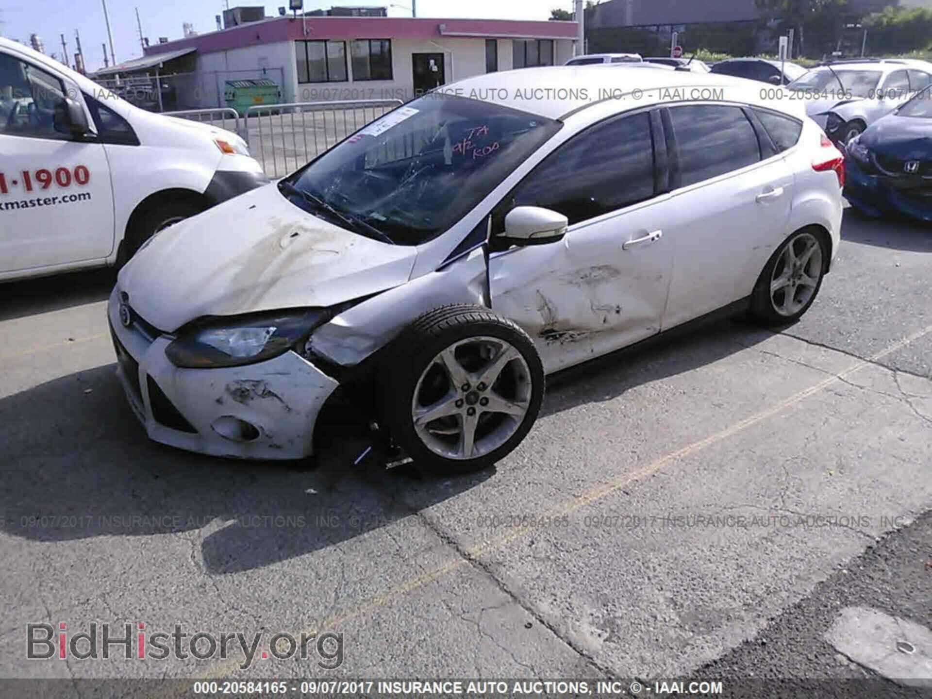2013 Ford Focus - VIN: 1FADP3N29DL382578 - Фото 2