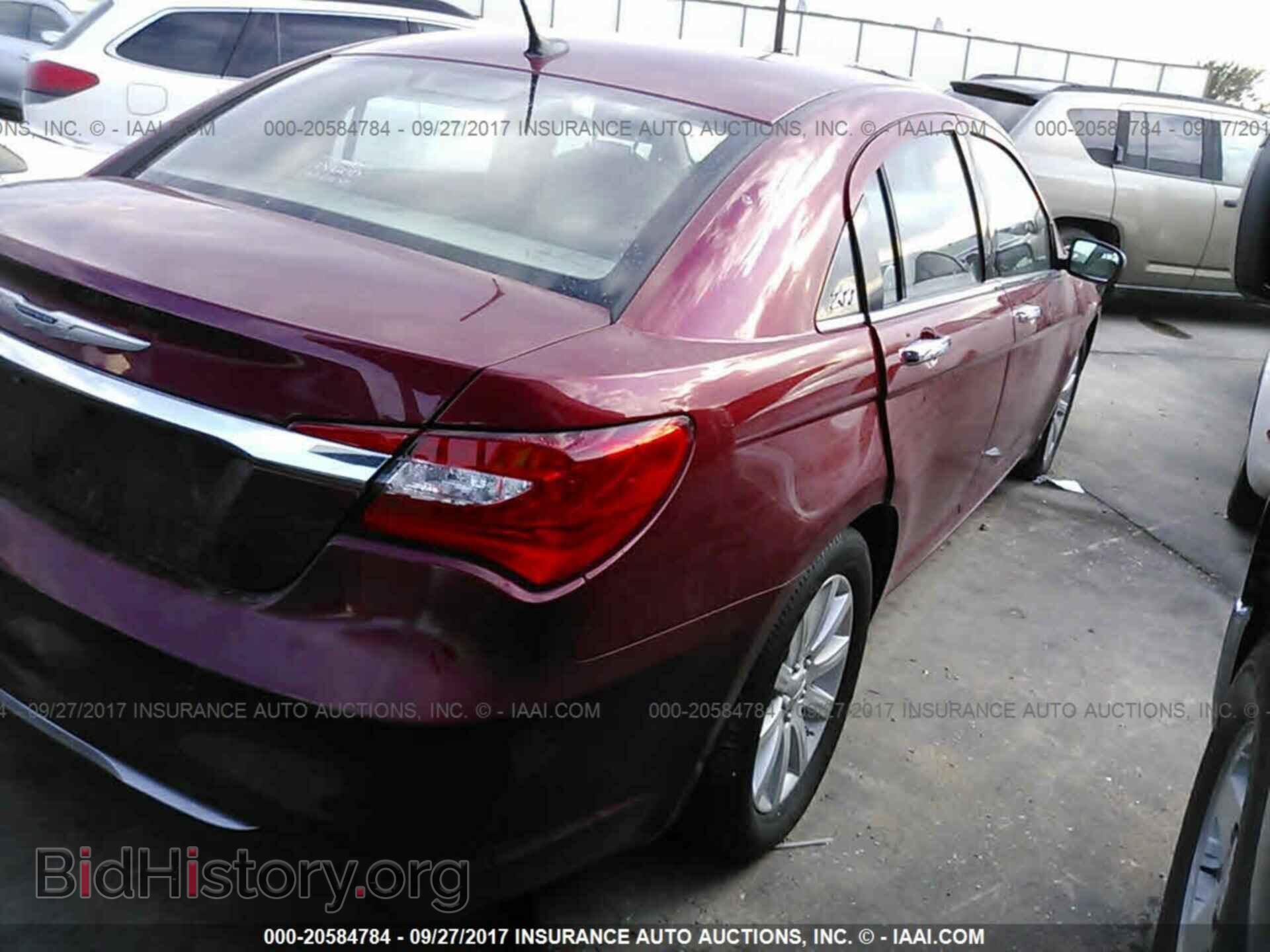 2014 Chrysler 200 - VIN: 1C3CCBCG6EN108243 - Фото 4