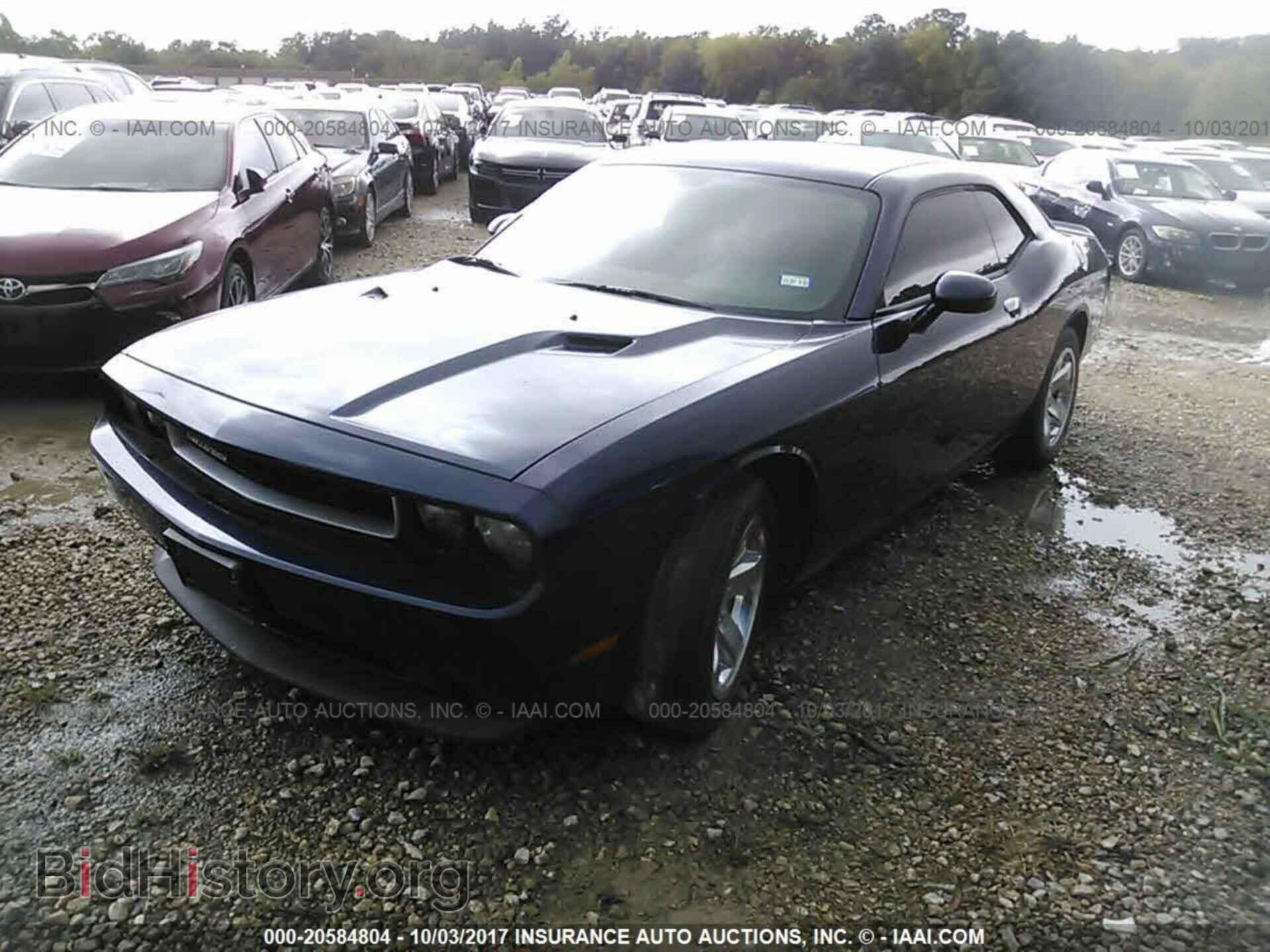 2014 Dodge Challenger - VIN: 2C3CDYAG4EH110763 - Фото 2