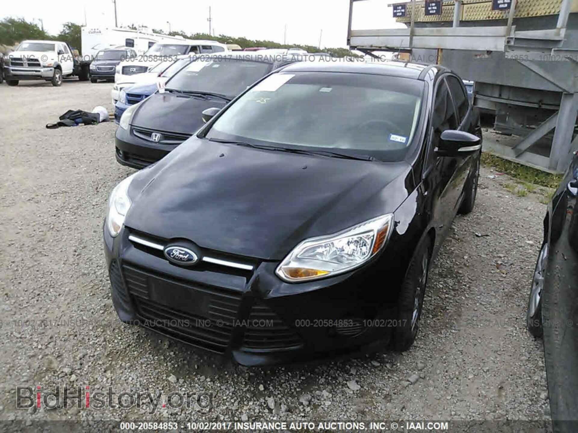 2014 Ford Focus - VIN: 1FADP3K26EL334591 - Photo 2