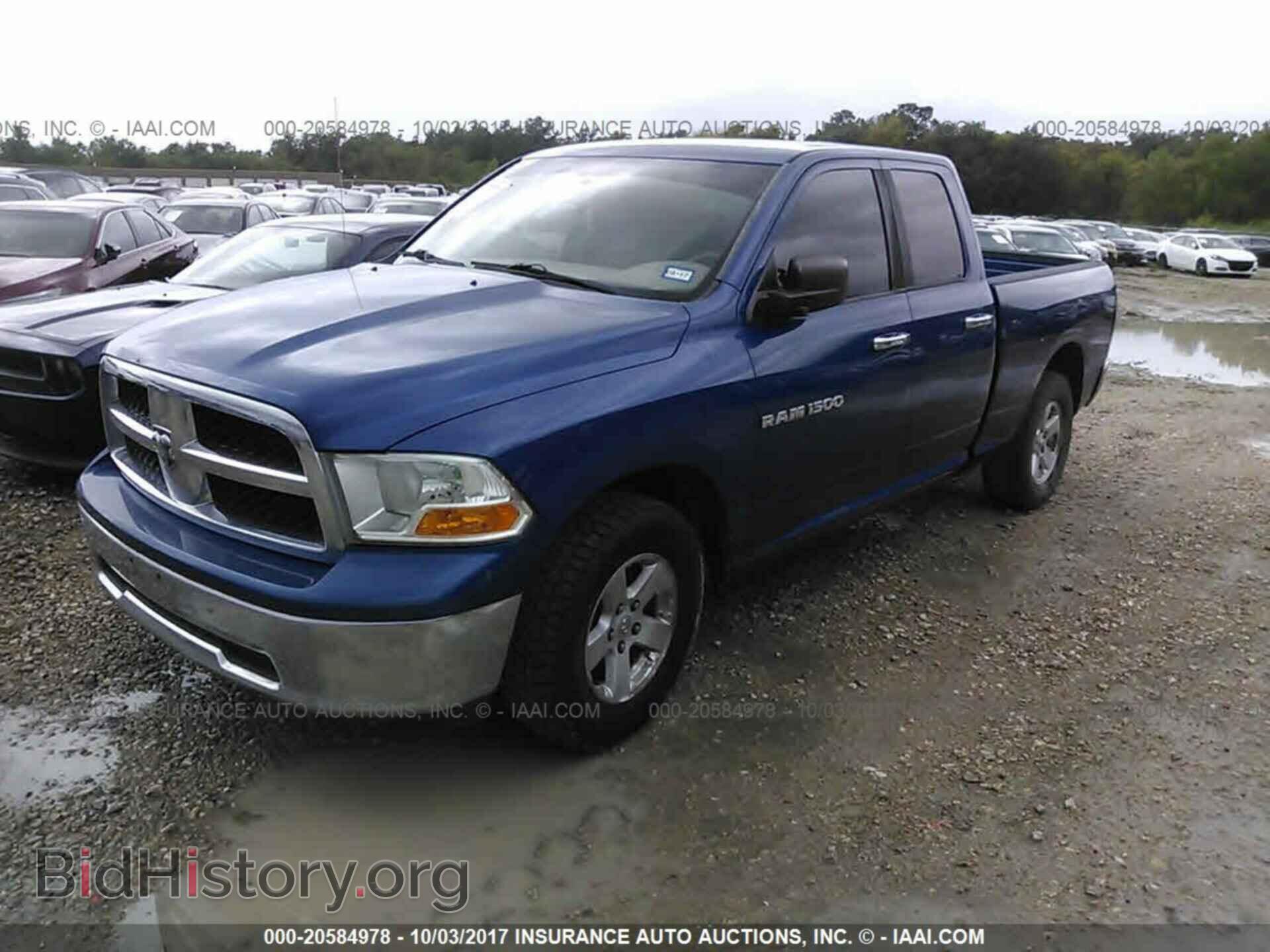 2011 Dodge Ram 1500 - VIN: 1D7RB1GP0BS702746 - Фото 2