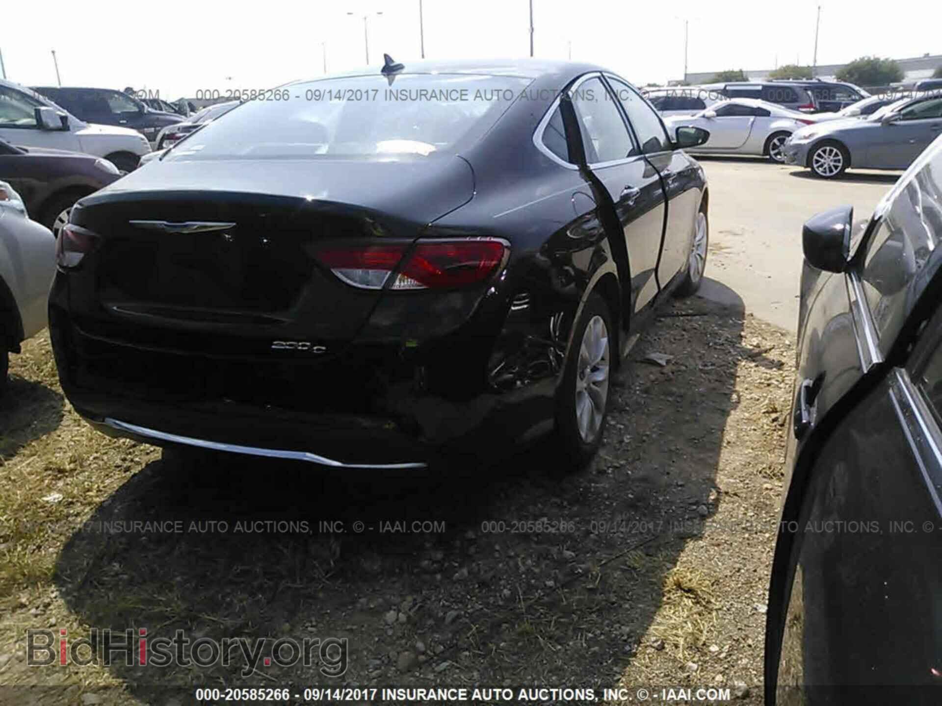 2015 Chrysler 200 - VIN: 1C3CCCCB1FN654346 - Photo 4