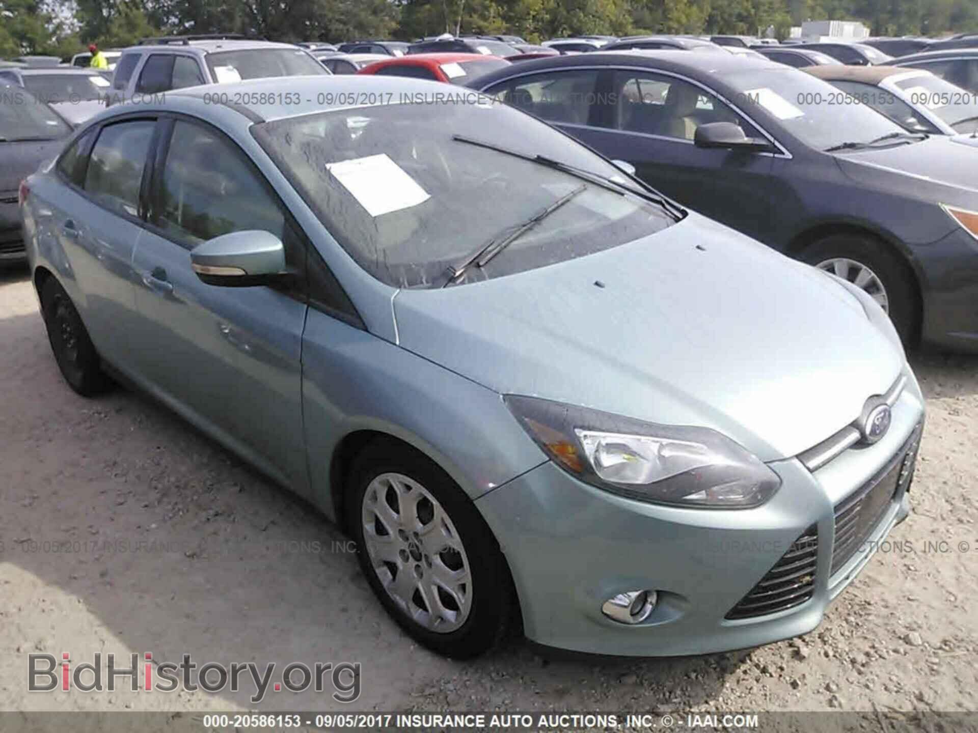 Photo 1FAHP3F28CL347545 - Ford Focus 2012