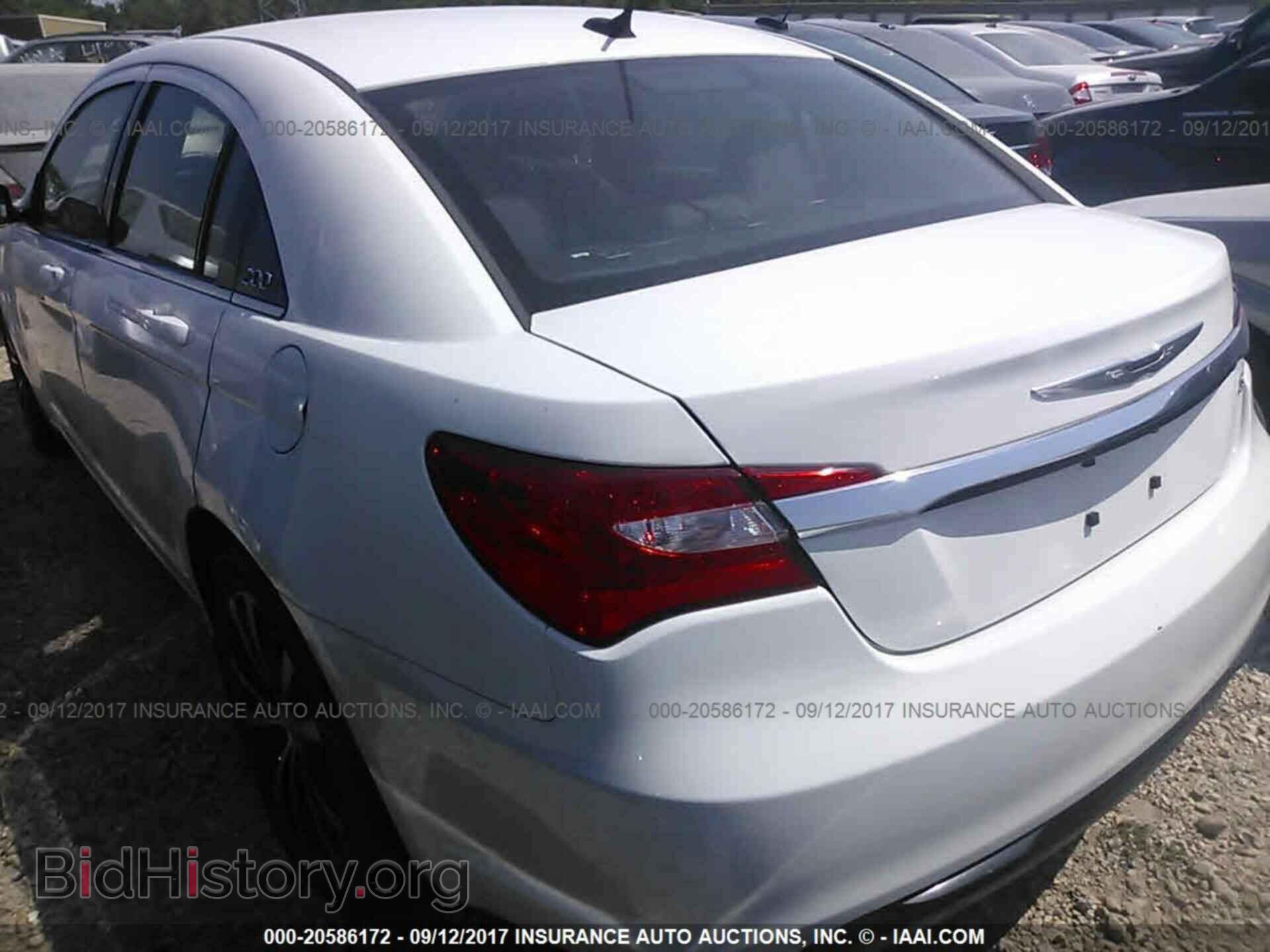 2014 Chrysler 200 - VIN: 1C3CCBBB7EN177268 - Photo 3