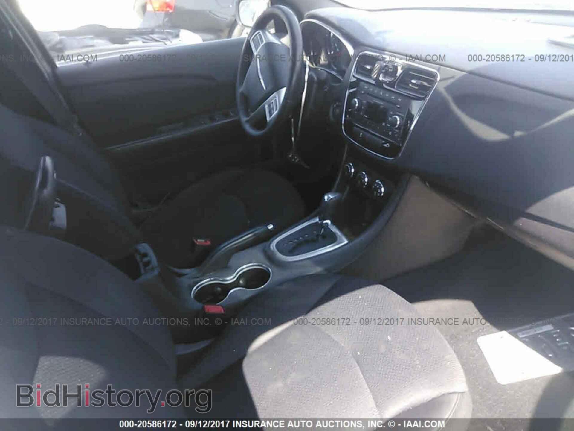 2014 Chrysler 200 - VIN: 1C3CCBBB7EN177268 - Photo 5