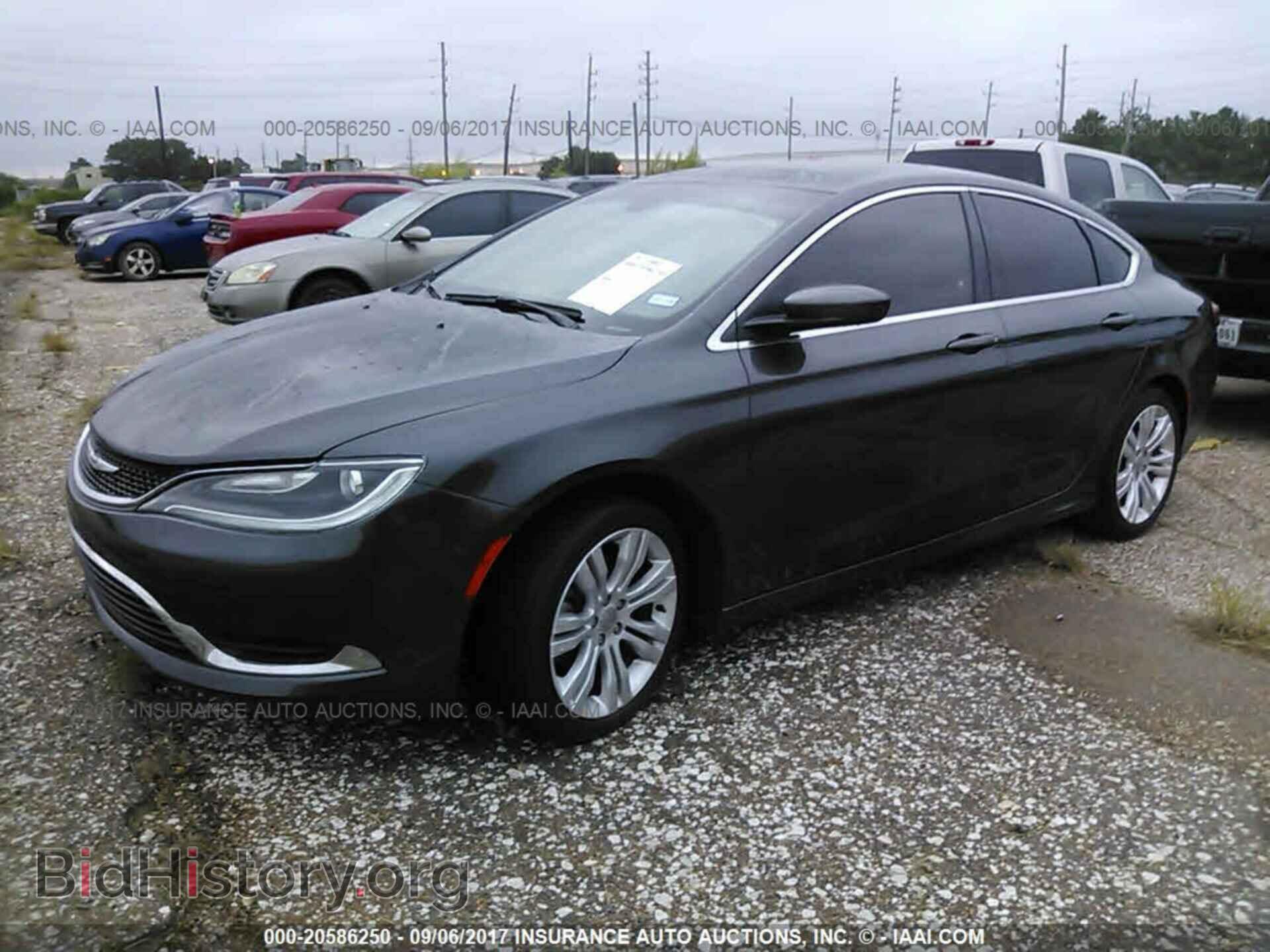 2016 Chrysler 200 - VIN: 1C3CCCABXGN119679 - Photo 2