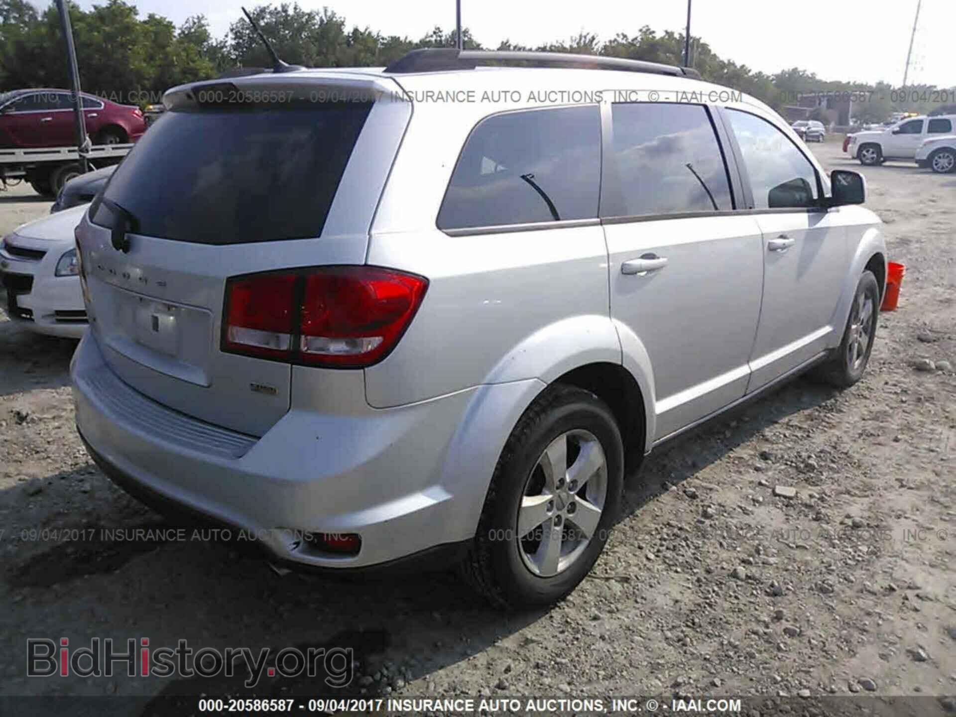 2011 Dodge Journey - VIN: 3D4PG1FG2BT568800 - Фото 4