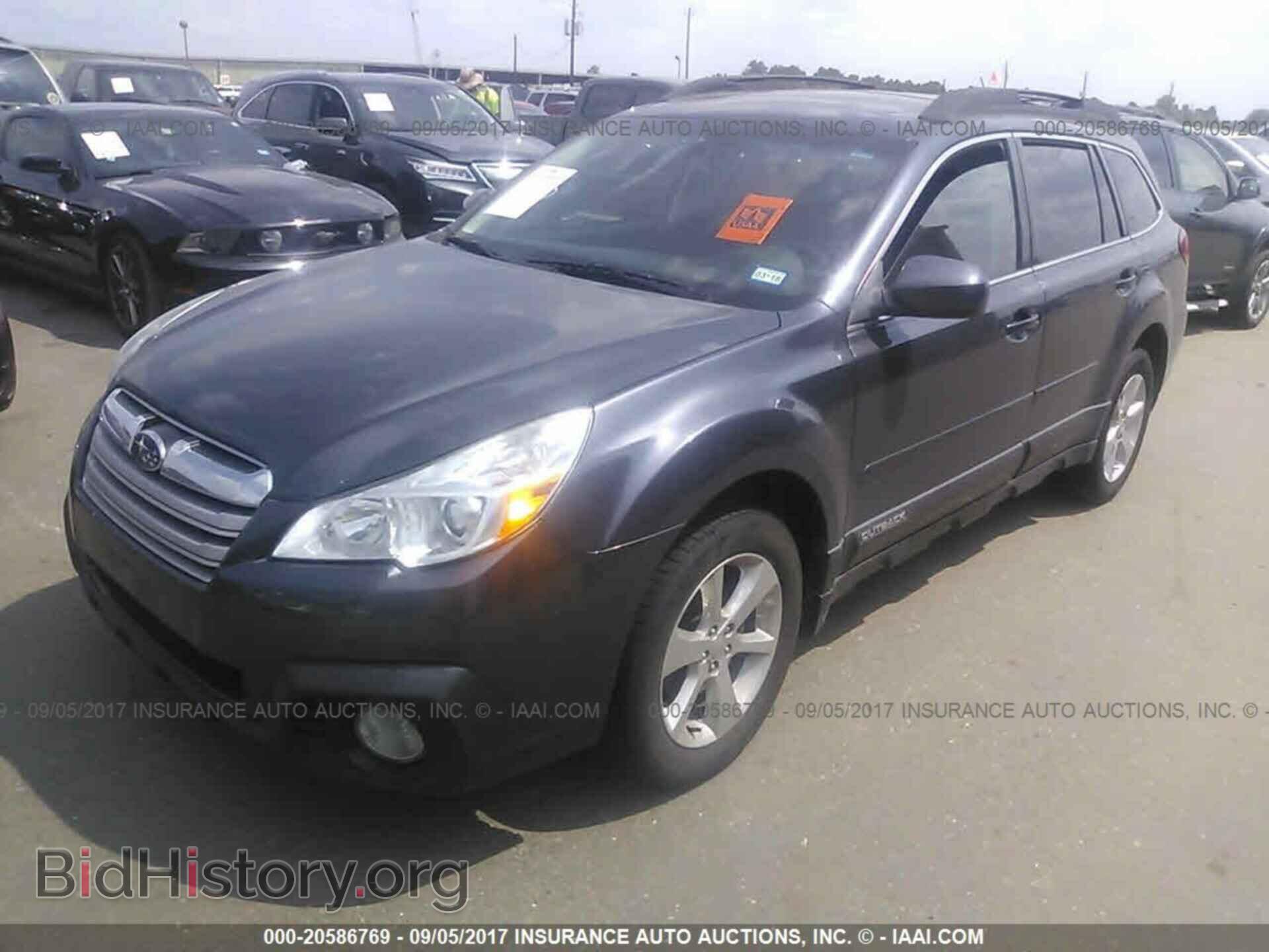 2013 Subaru Outback - VIN: 4S4BRCGC7D3293024 - Фото 2