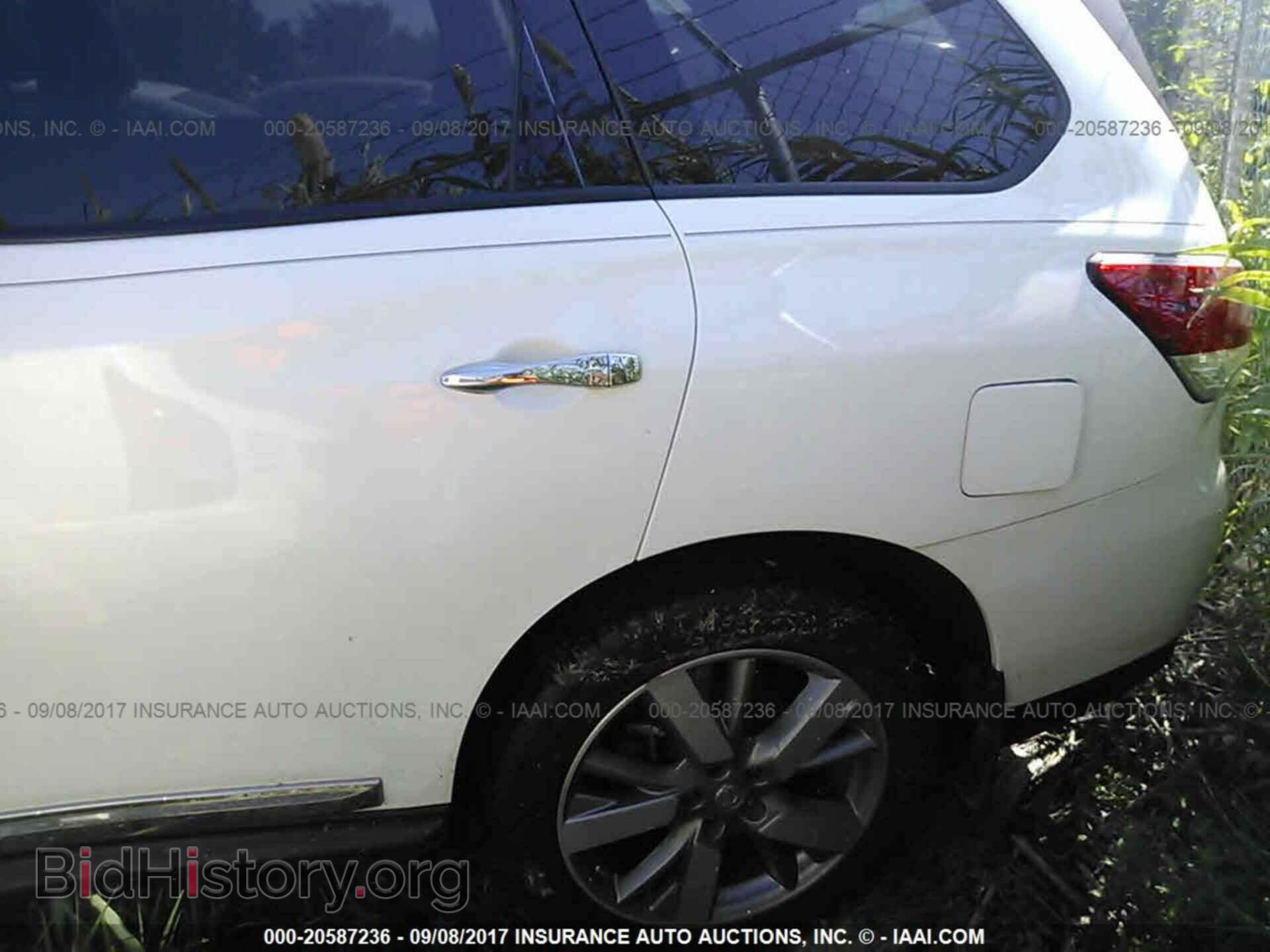 2013 Nissan Pathfinder - VIN: 5N1AR2MN6DC628477 - Фото 3