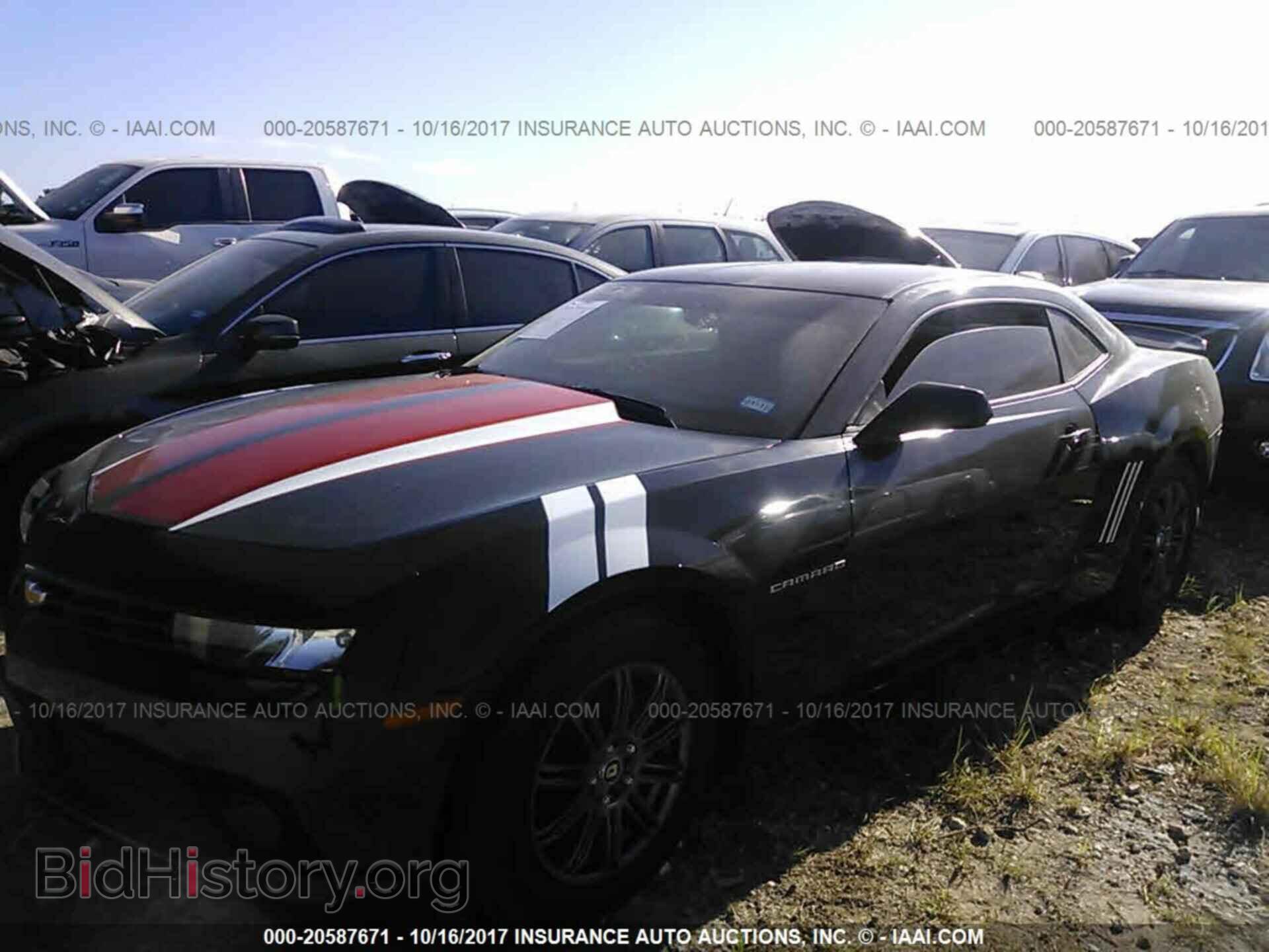 2015 Chevrolet Camaro - VIN: 2G1FB1E37F9203407 - Фото 2