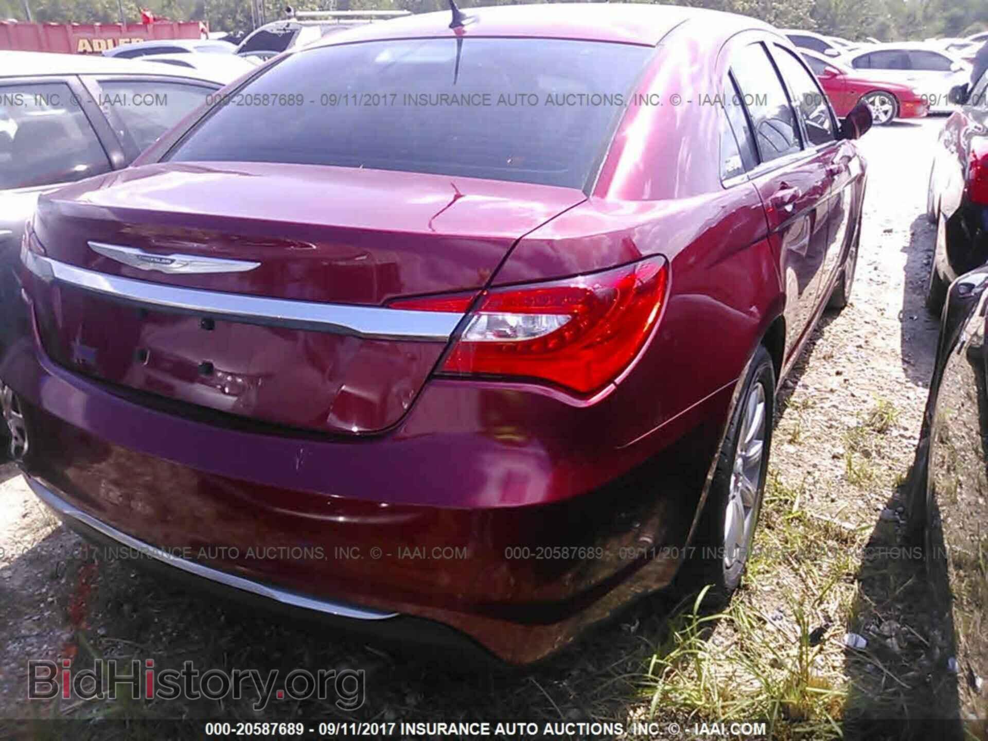 2013 Chrysler 200 - VIN: 1C3CCBBB7DN706409 - Photo 4