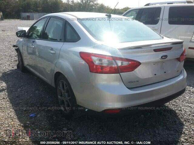 2014 Ford Focus - VIN: 1FADP3F22EL146838 - Photo 3