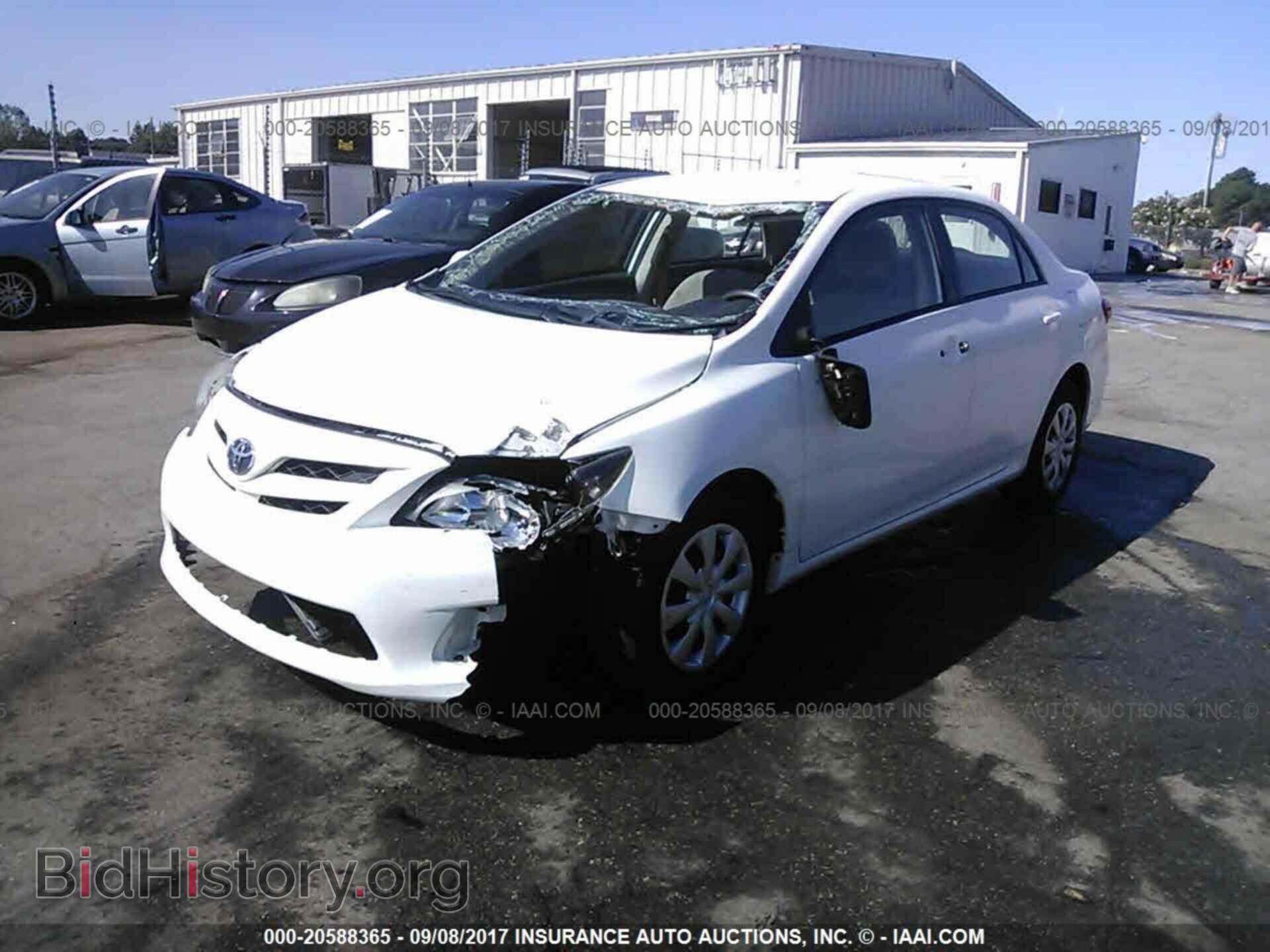 2011 Toyota Corolla - VIN: 2T1BU4EE1BC562832 - Фото 2