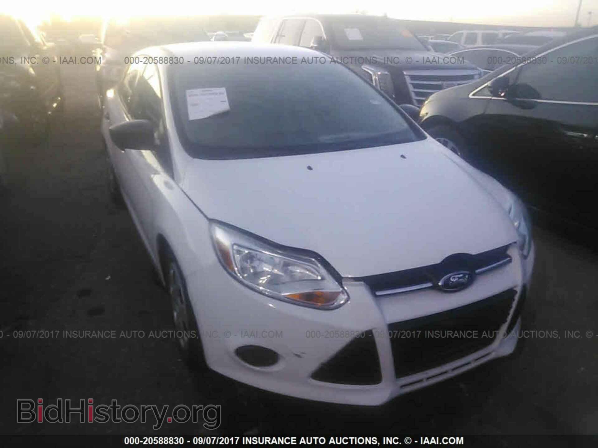 Photo 1FAHP3E25CL391567 - Ford Focus 2012