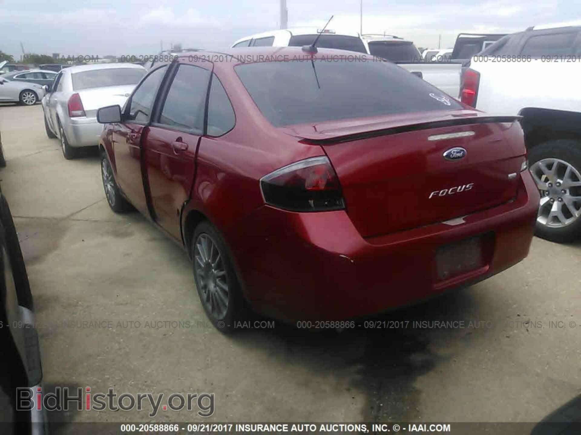 2011 Ford Focus - VIN: 1FAHP3GN9BW117079 - Фото 3