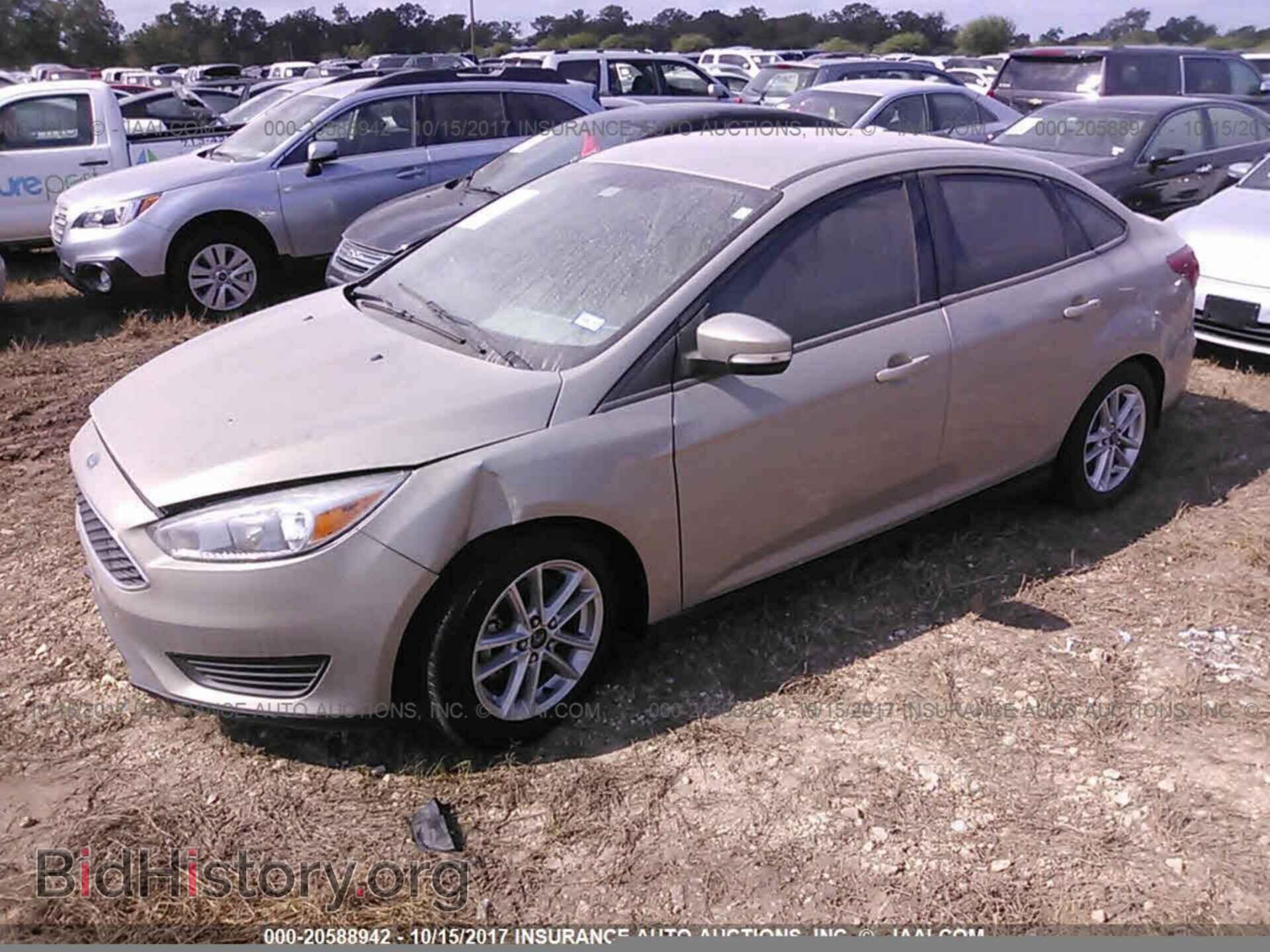 2015 Ford Focus - VIN: 1FADP3F25FL368114 - Photo 2