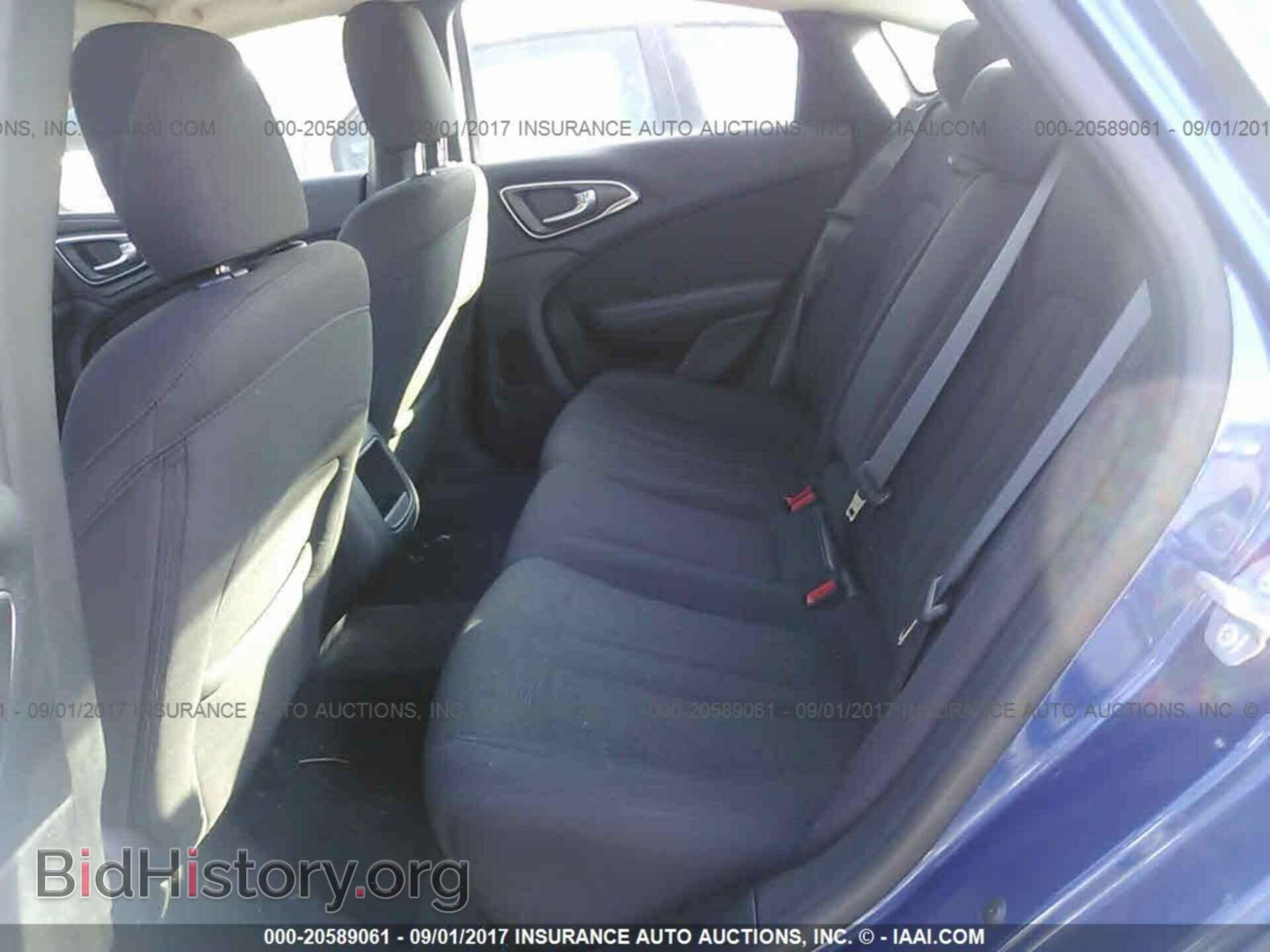 2016 Chrysler 200 - VIN: 1C3CCCAB8GN156598 - Photo 8
