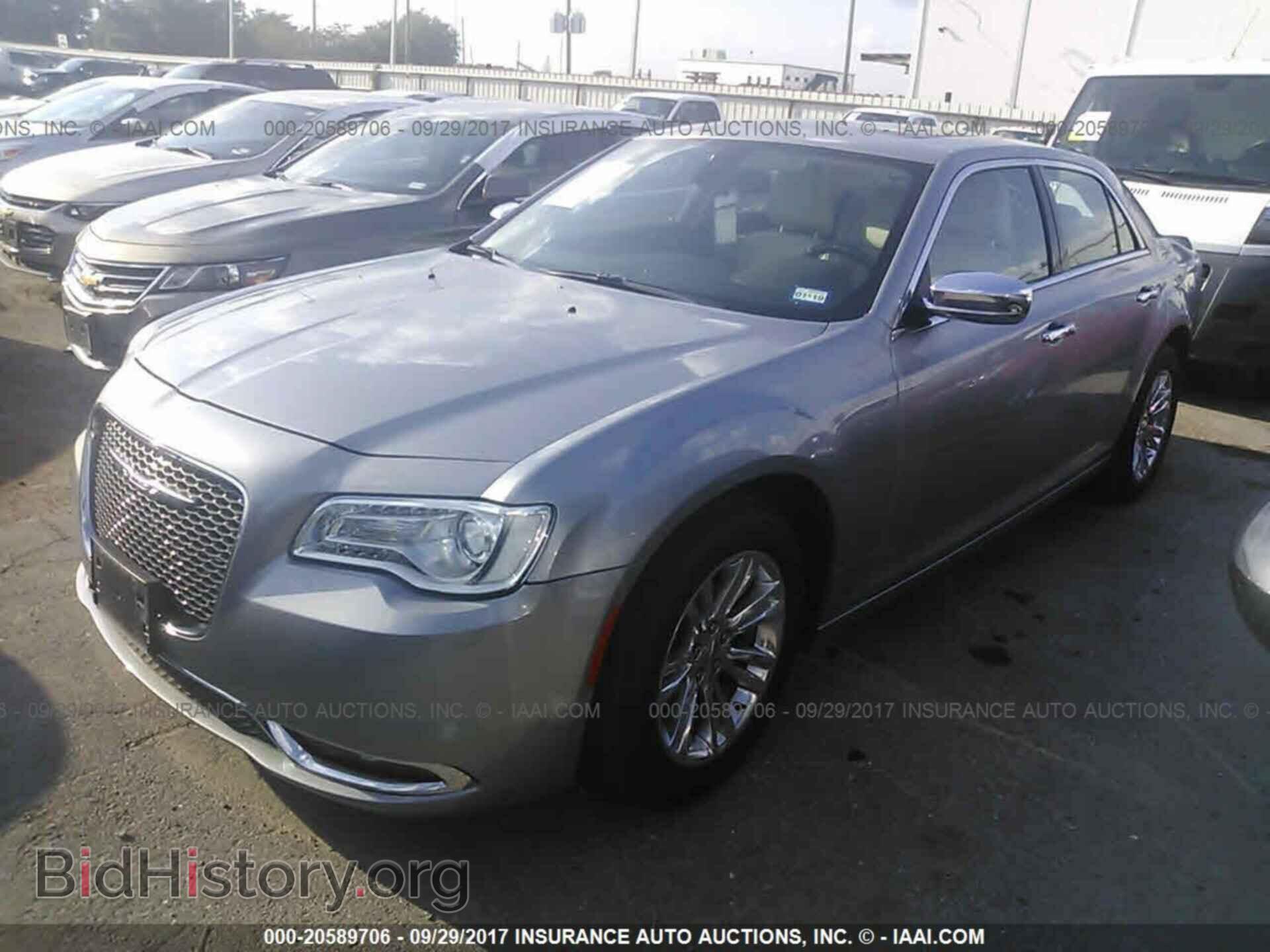 2017 Chrysler 300c - VIN: 2C3CCAEG7HH570637 - Фото 2