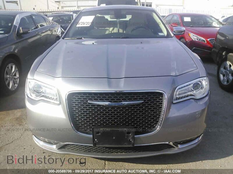 2017 Chrysler 300C (VIN 2C3CCAEG7HH570637) — фото 6 из 10