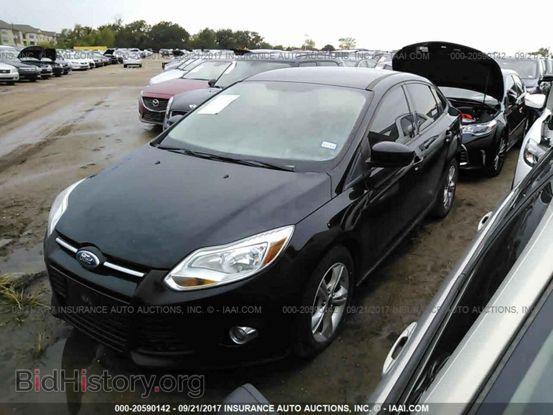 2012 Ford Focus - VIN: 1FAHP3F25CL272769 - Photo 2