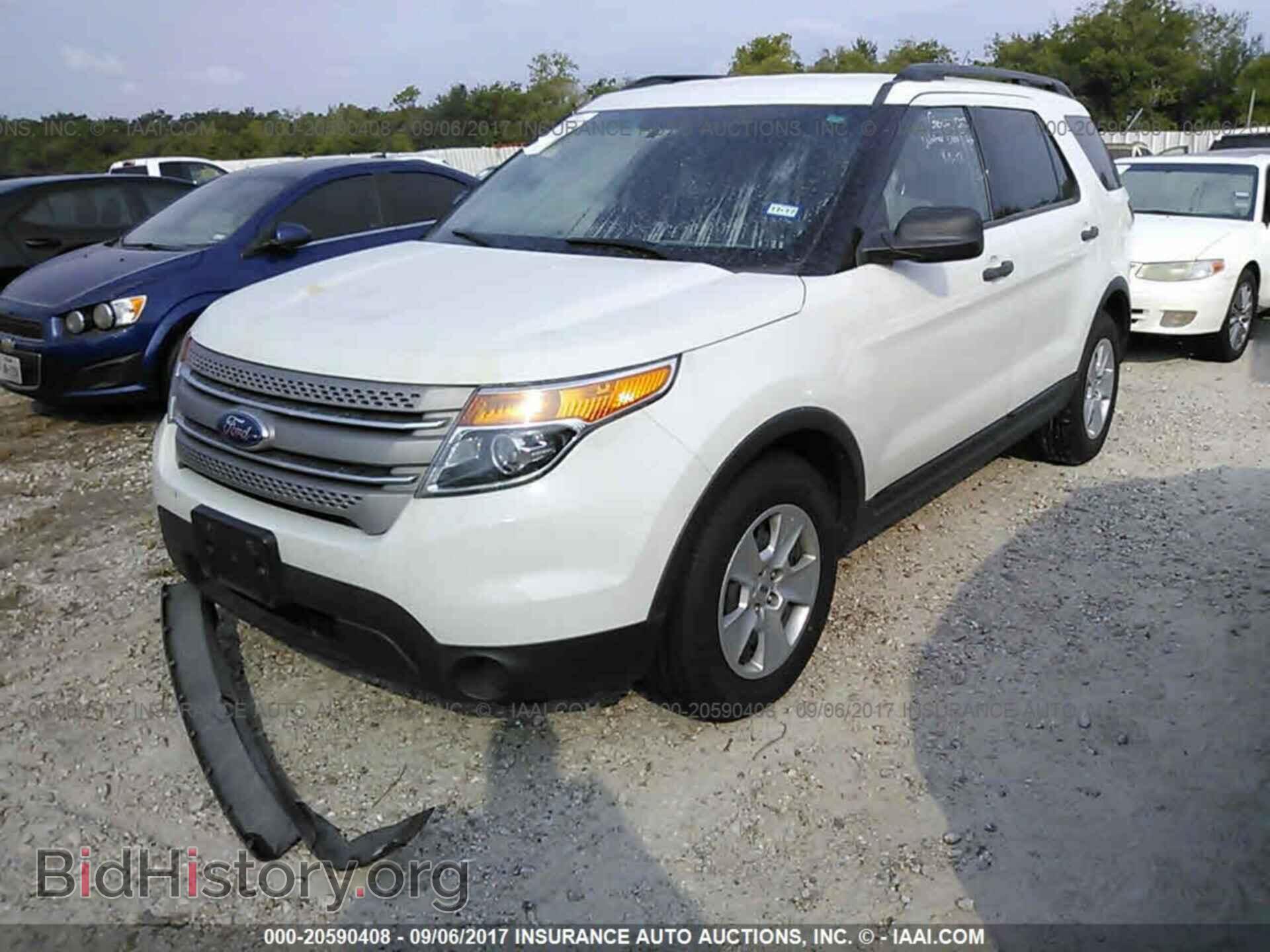2012 Ford Explorer - VIN: 1FMHK7B84CGA24933 - Photo 2