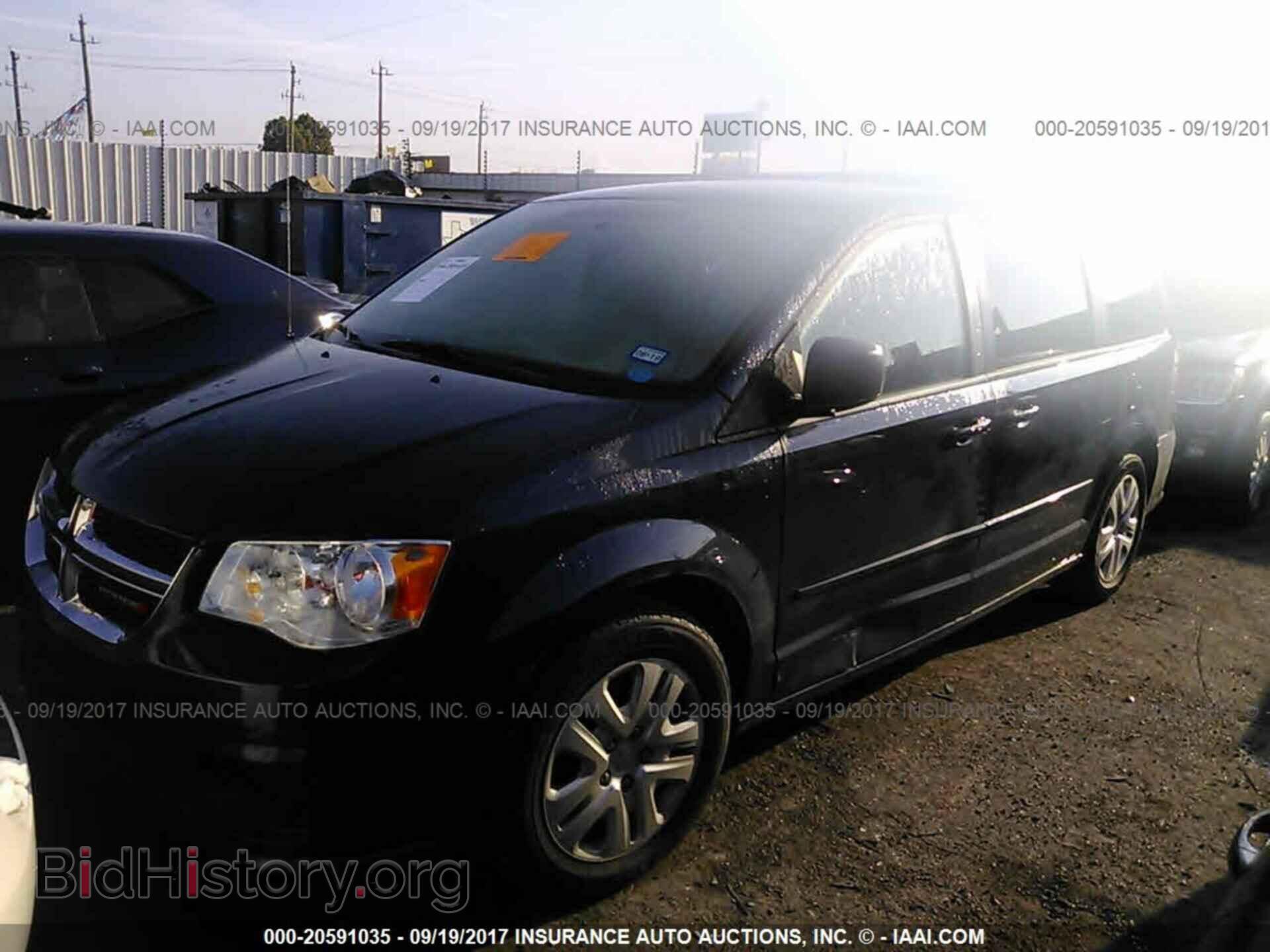 2017 Dodge Grand caravan - VIN: 2C4RDGBG4HR683045 - Photo 2
