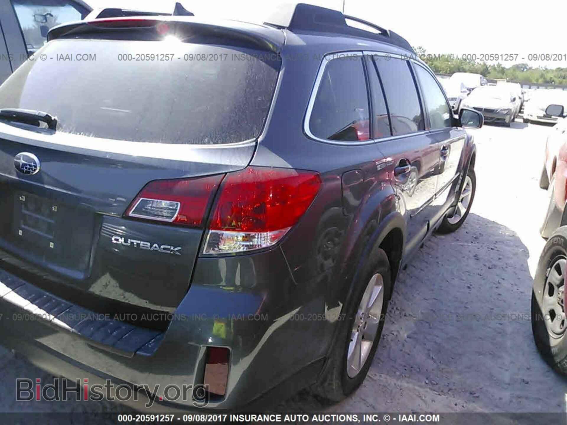 2014 Subaru Outback - VIN: 4S4BRCLC7E3250455 - Фото 4