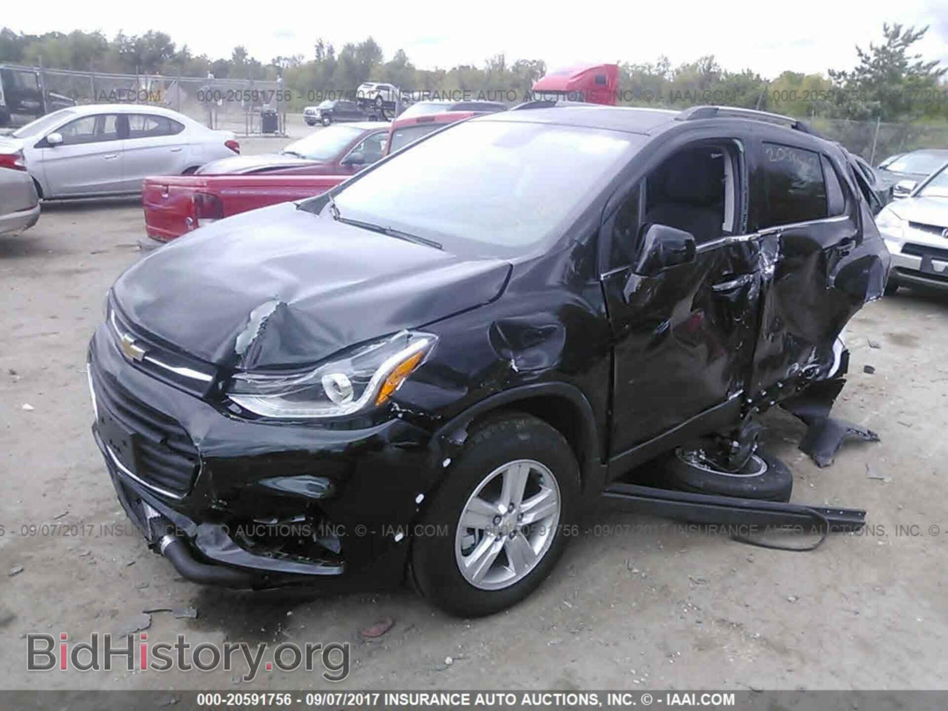 2017 Chevrolet Trax - VIN: 3GNCJPSB4HL240644 - Фото 2