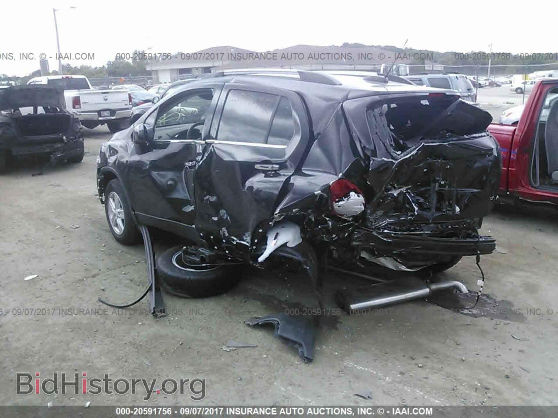 2017 Chevrolet Trax - VIN: 3GNCJPSB4HL240644 - Фото 3