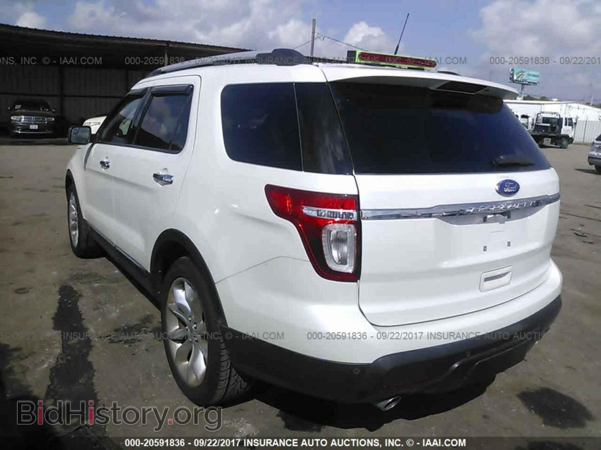 2011 Ford Explorer - VIN: 1FMHK7D88BGA50916 - Фото 3