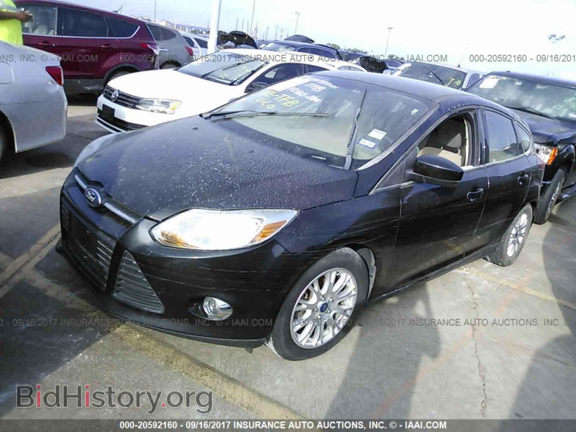 2012 Ford Focus - VIN: 1FAHP3K23CL375596 - Photo 2