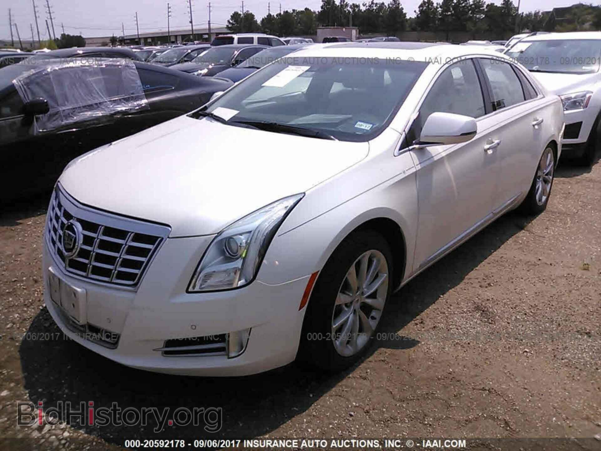 2013 Cadillac Xts - VIN: 2G61S5S30D9105901 - Фото 2