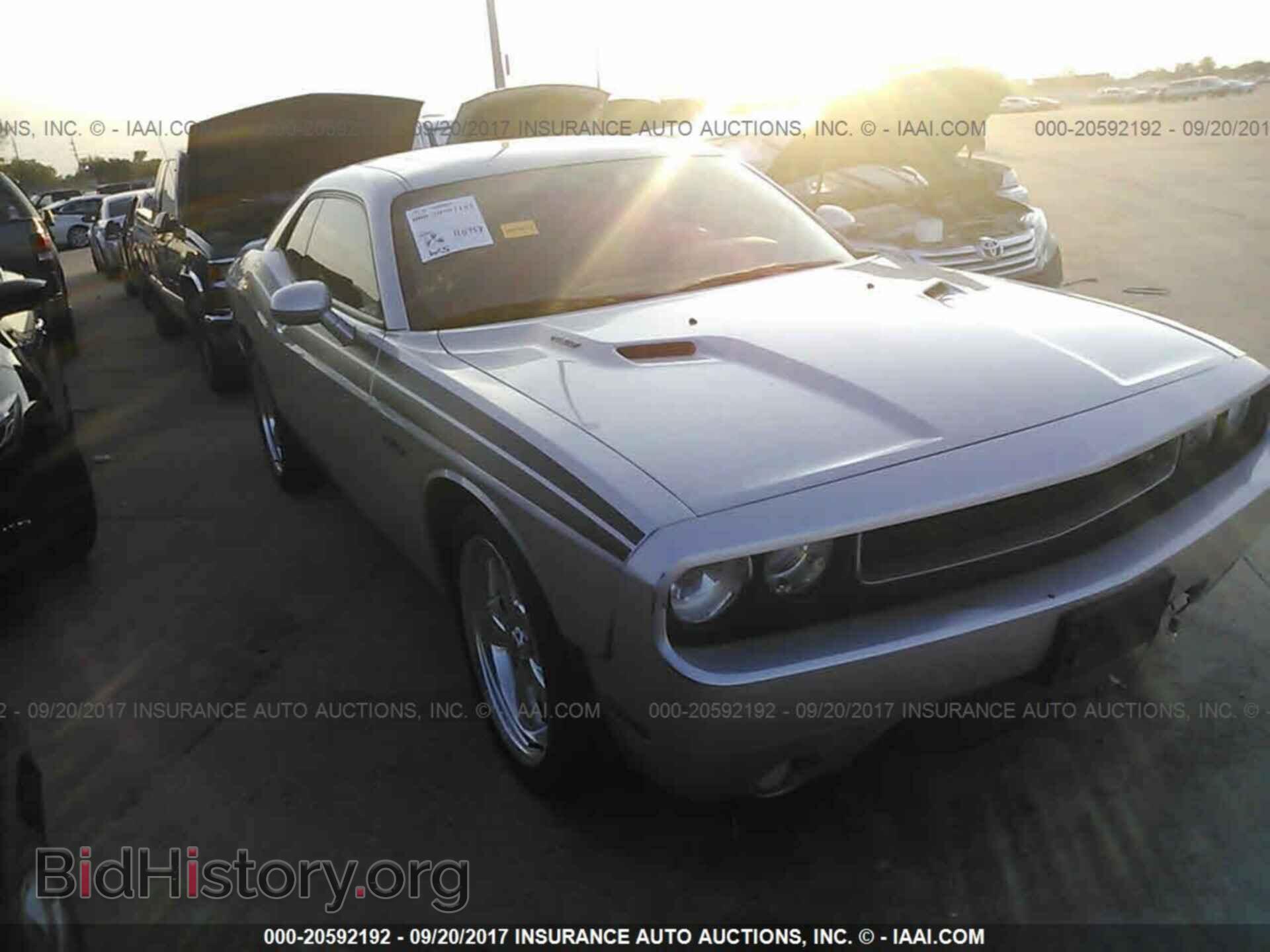 Photo 2C3CDYBT5CH149998 - Dodge Challenger 2012