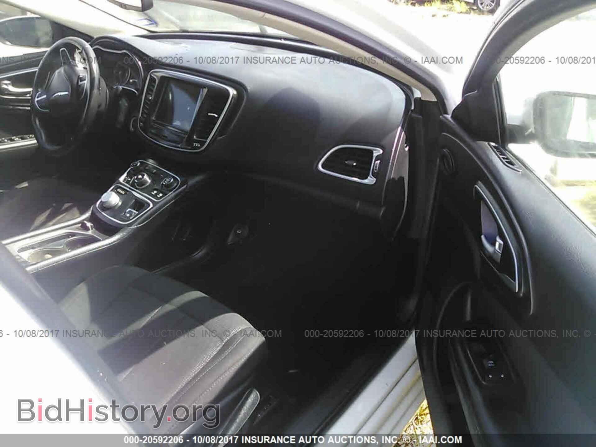 2016 Chrysler 200 - VIN: 1C3CCCAB3GN143399 - Photo 5