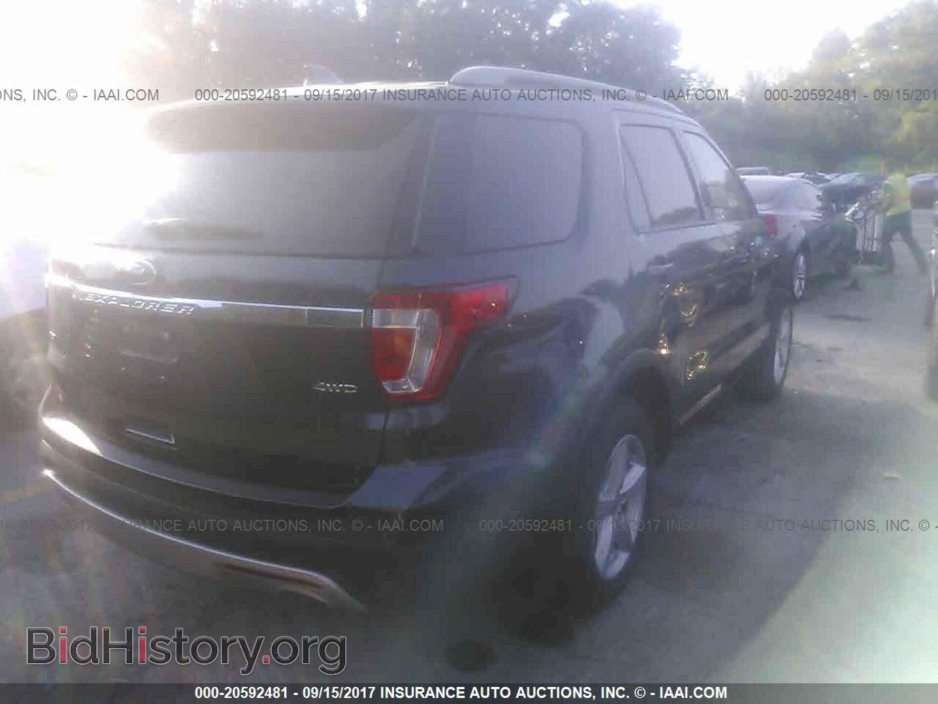 2017 Ford Explorer - VIN: 1FM5K8D8XHGC61570 - Фото 4