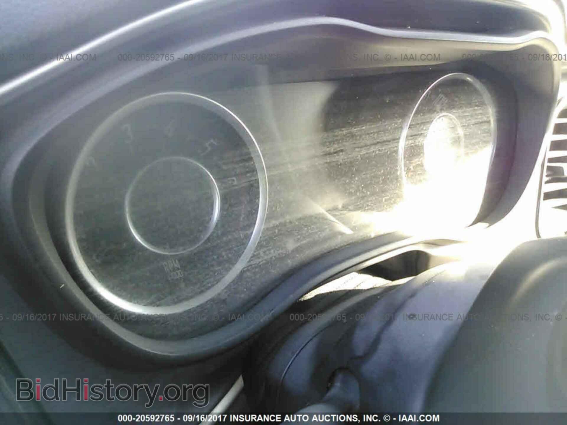 2016 Dodge Challenger - VIN: 2C3CDZAG3GH157565 - Photo 7