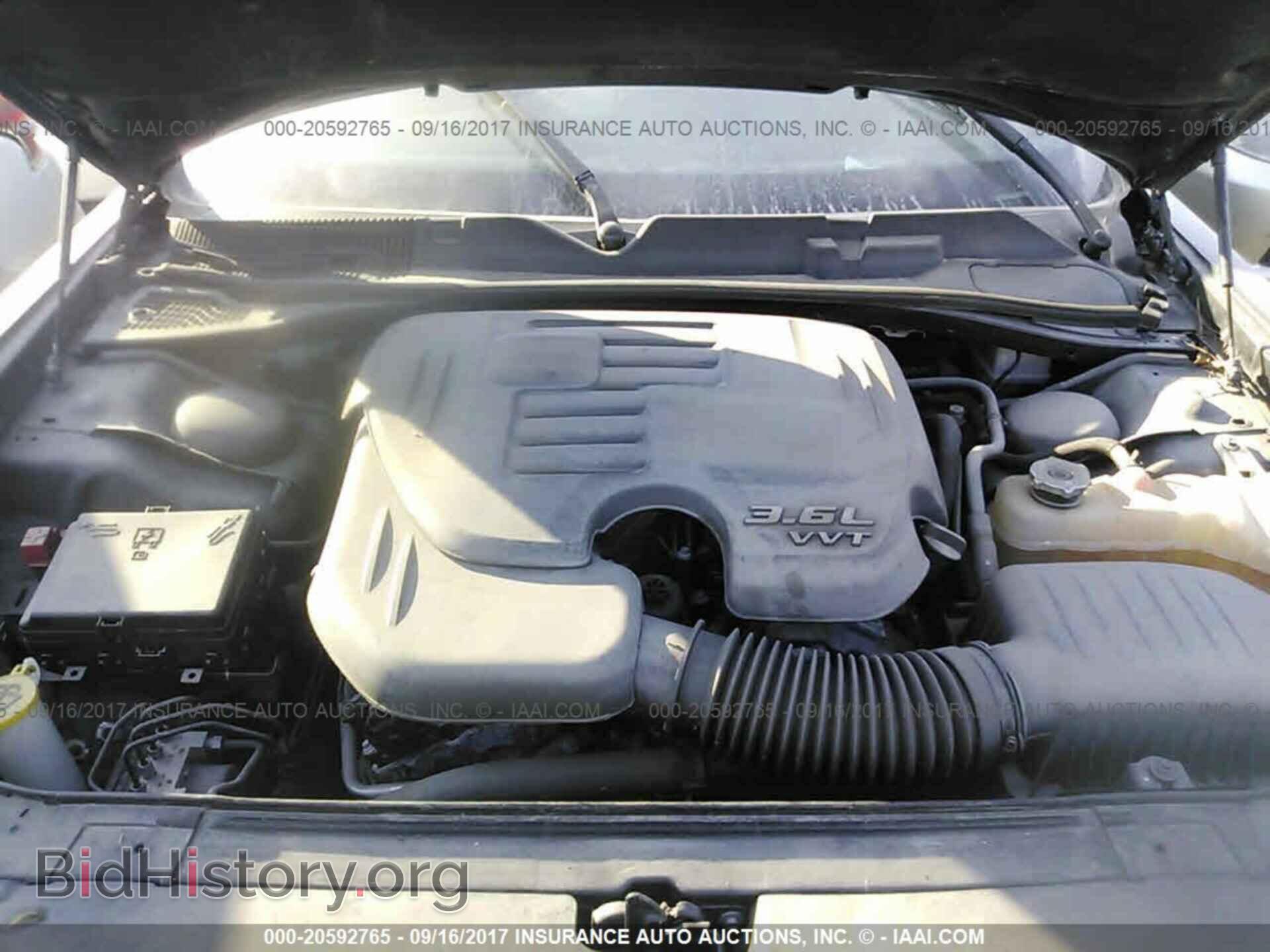2016 Dodge Challenger - VIN: 2C3CDZAG3GH157565 - Photo 10