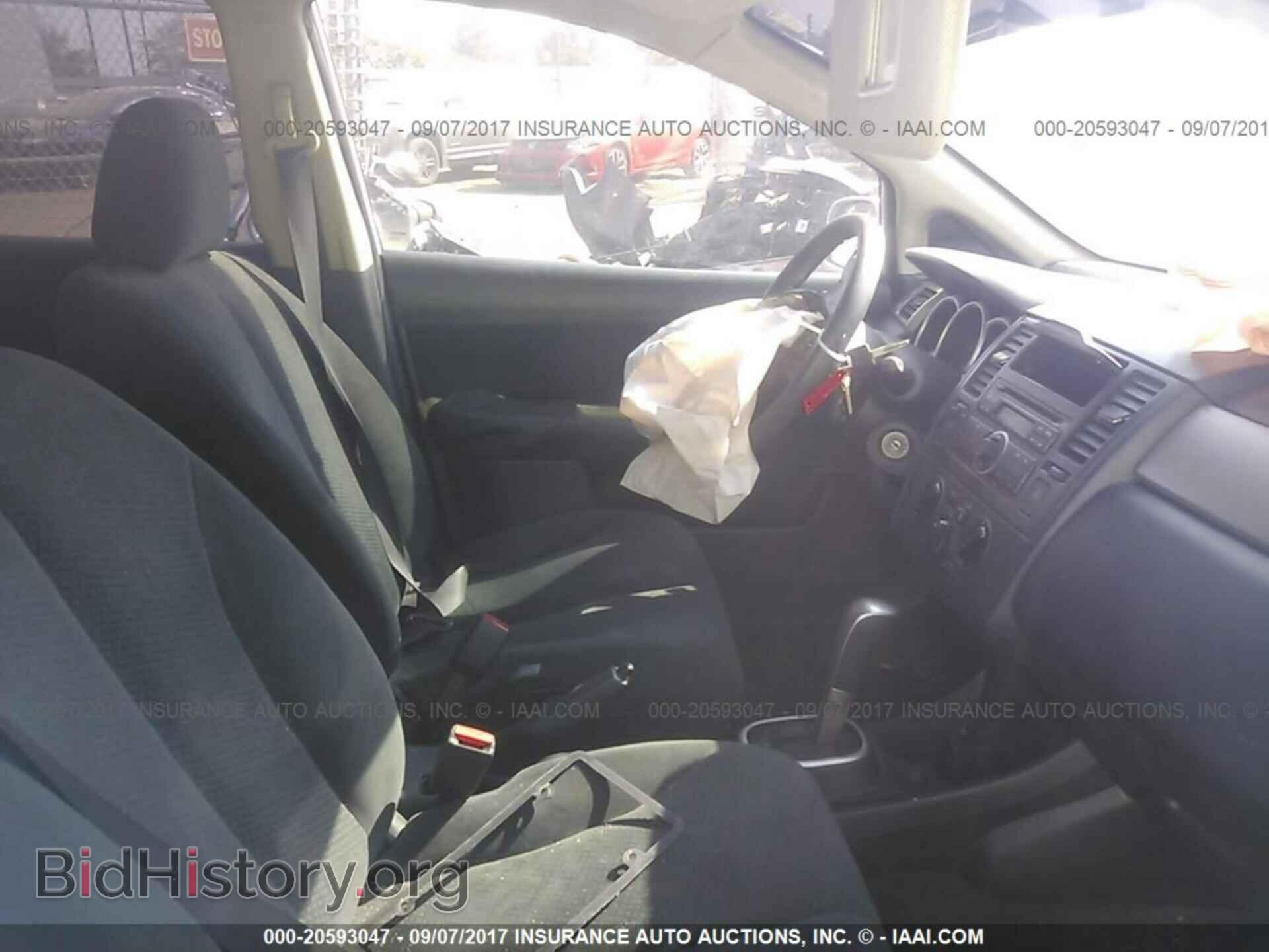 2011 Nissan Versa - VIN: 3N1BC1CP2BL409236 - Фото 5