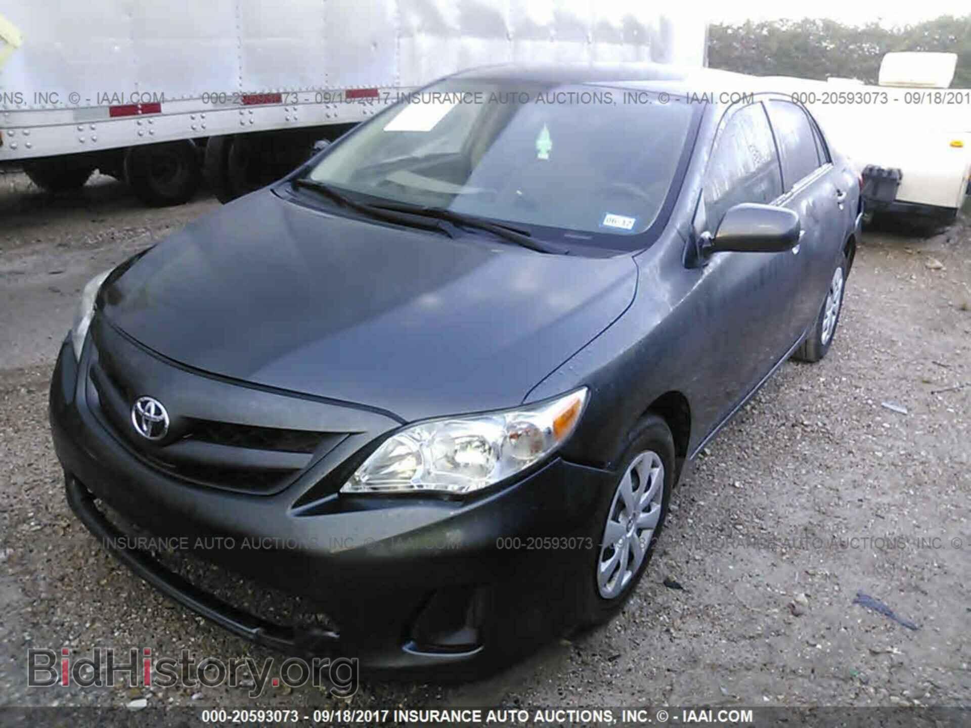 2013 Toyota Corolla - VIN: 5YFBU4EEXDP105049 - Photo 2