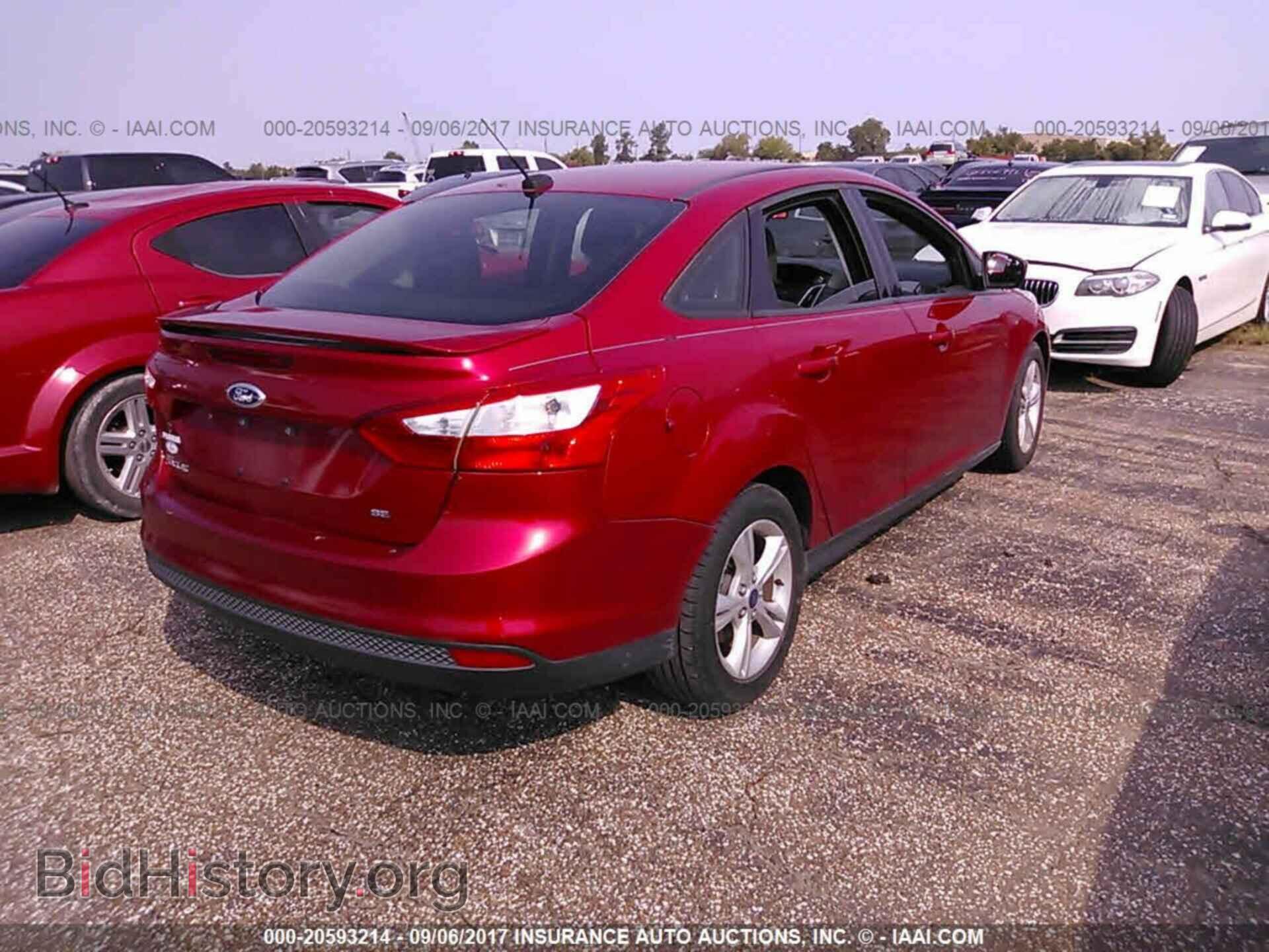 2012 Ford Focus - VIN: 1FAHP3F22CL347928 - Photo 4