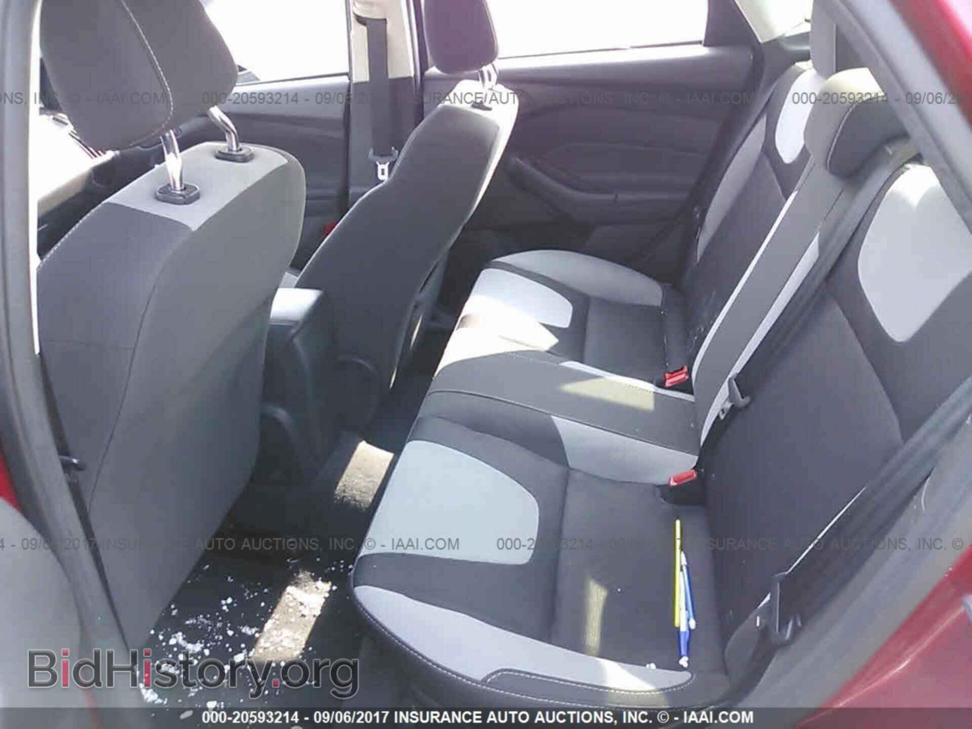 2012 Ford Focus - VIN: 1FAHP3F22CL347928 - Photo 8
