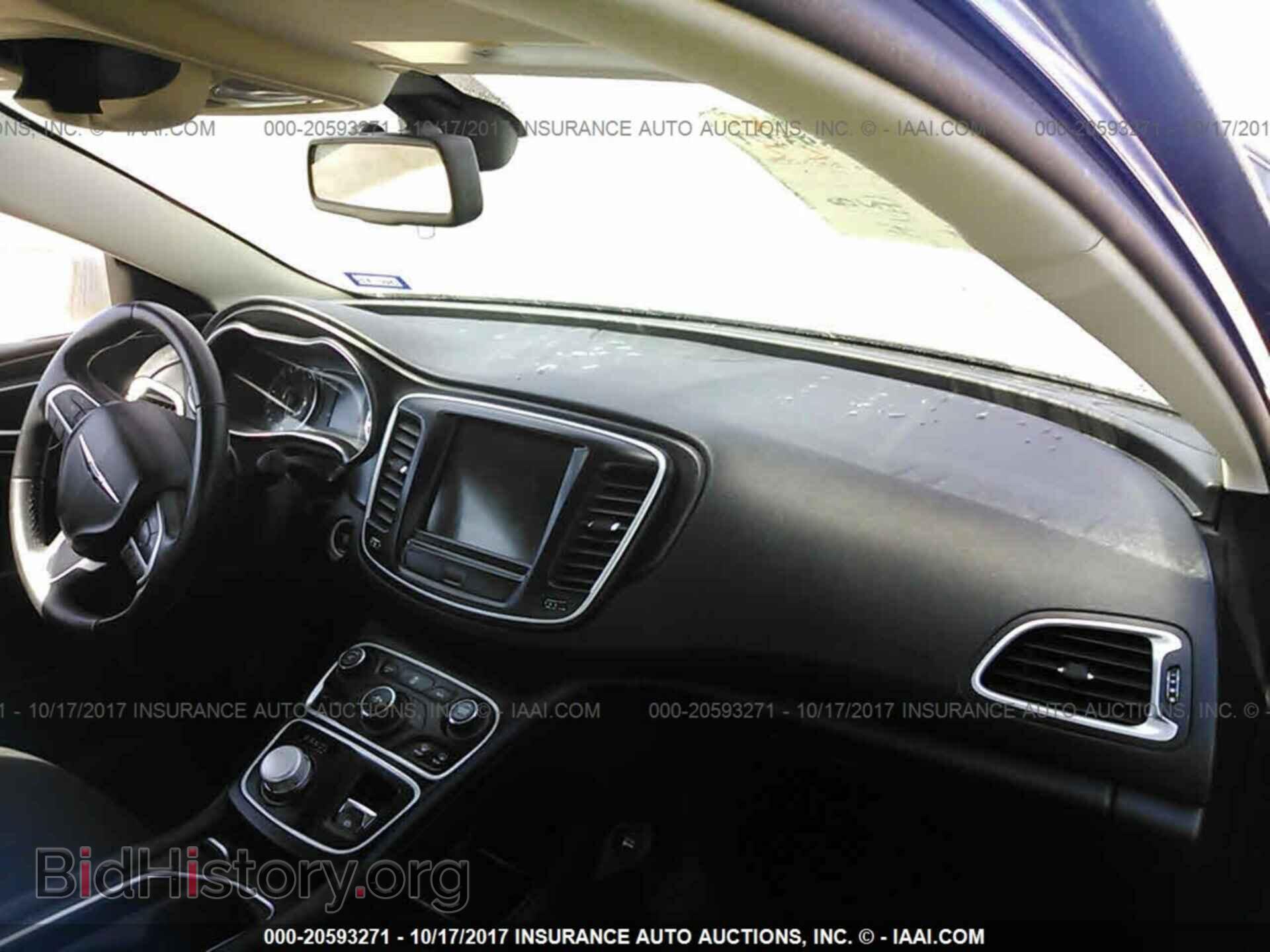 2015 Chrysler 200 - VIN: 1C3CCCAB5FN690494 - Photo 5