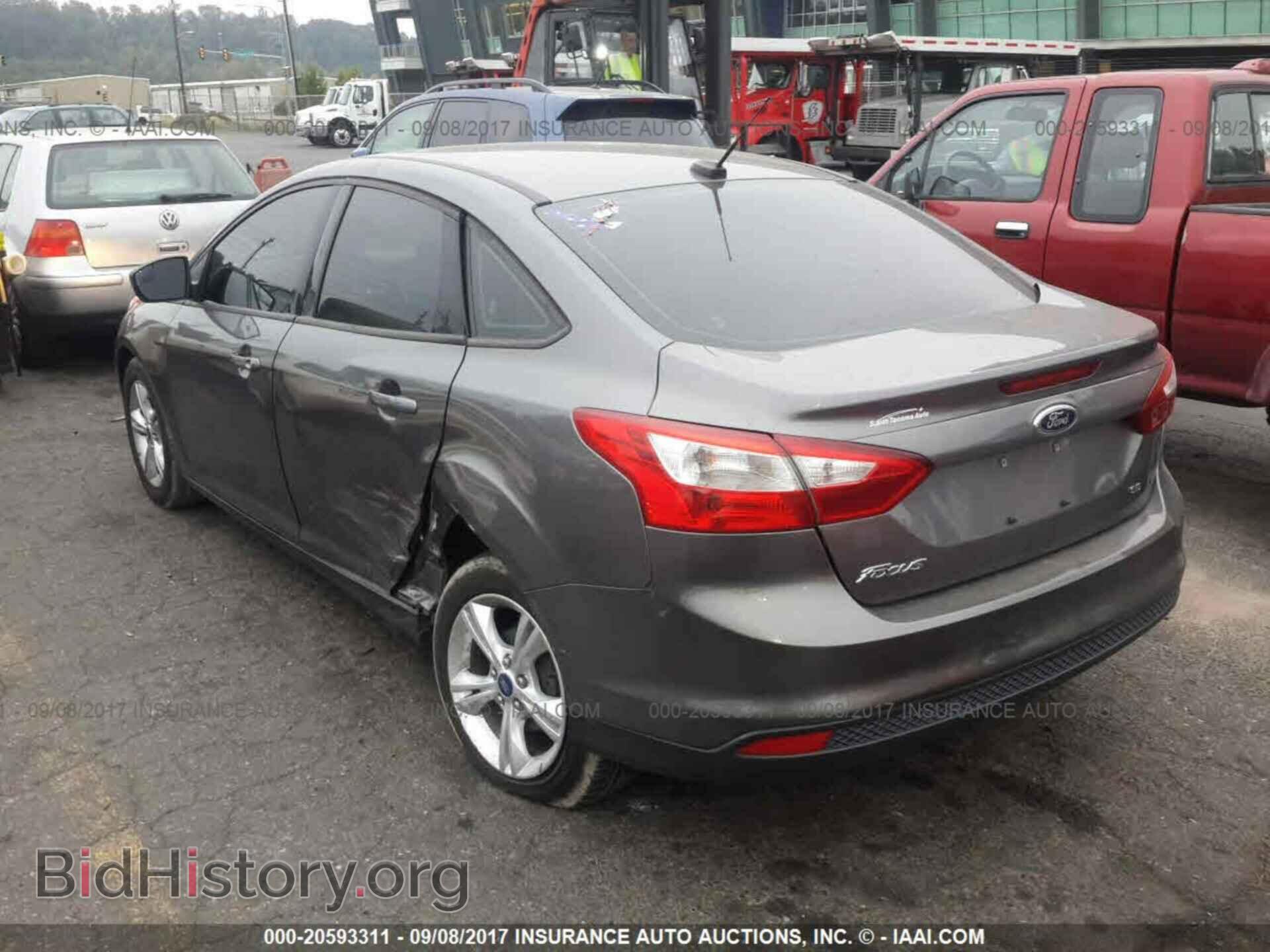 2013 Ford Focus - VIN: 1FADP3F29DL224109 - Фото 3
