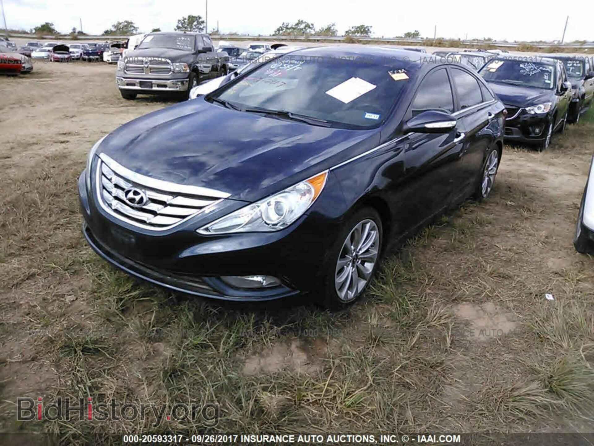 2012 Hyundai Sonata - VIN: 5NPEC4AB2CH327821 - Photo 2